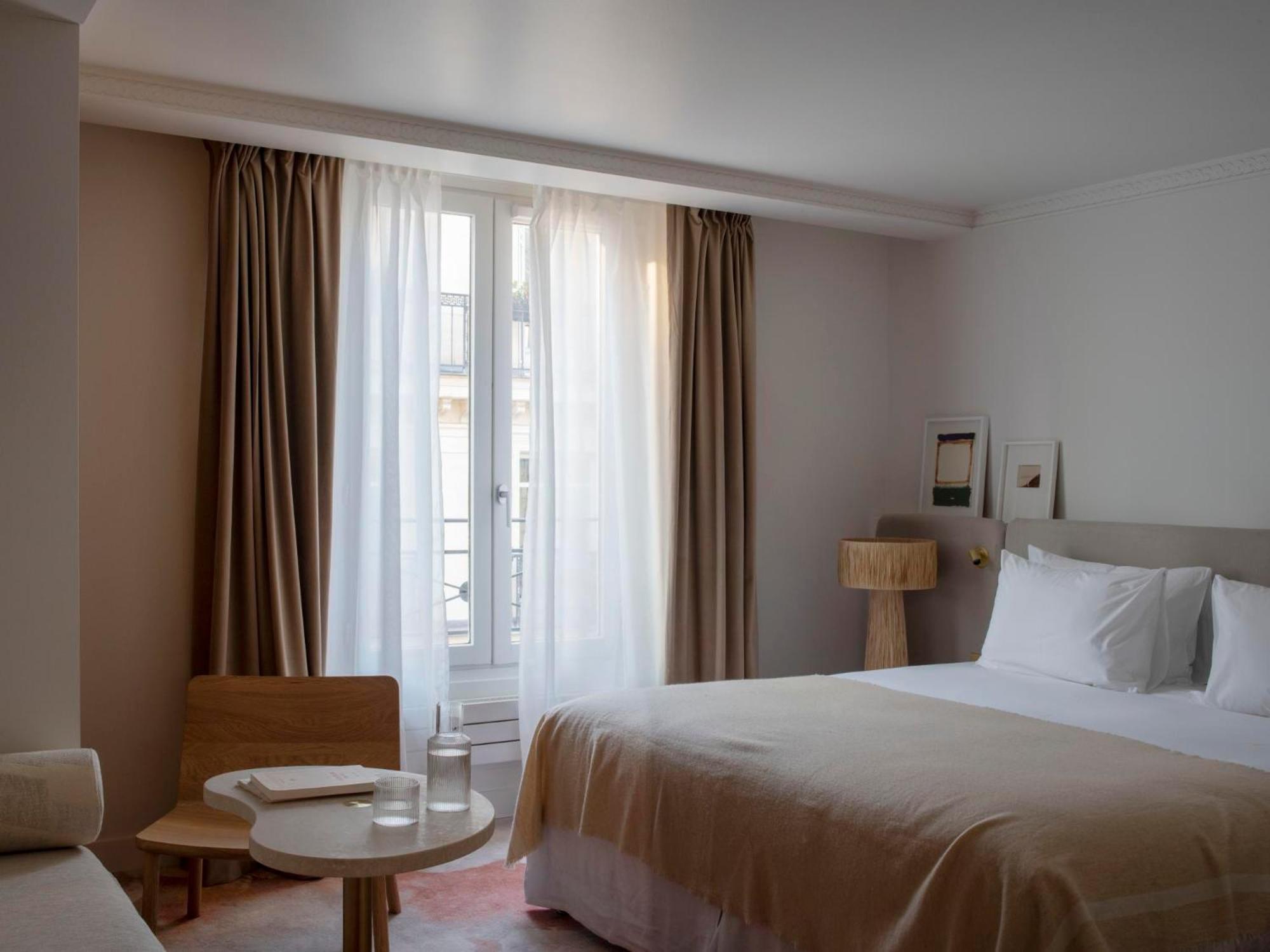 Adjacent Rooms