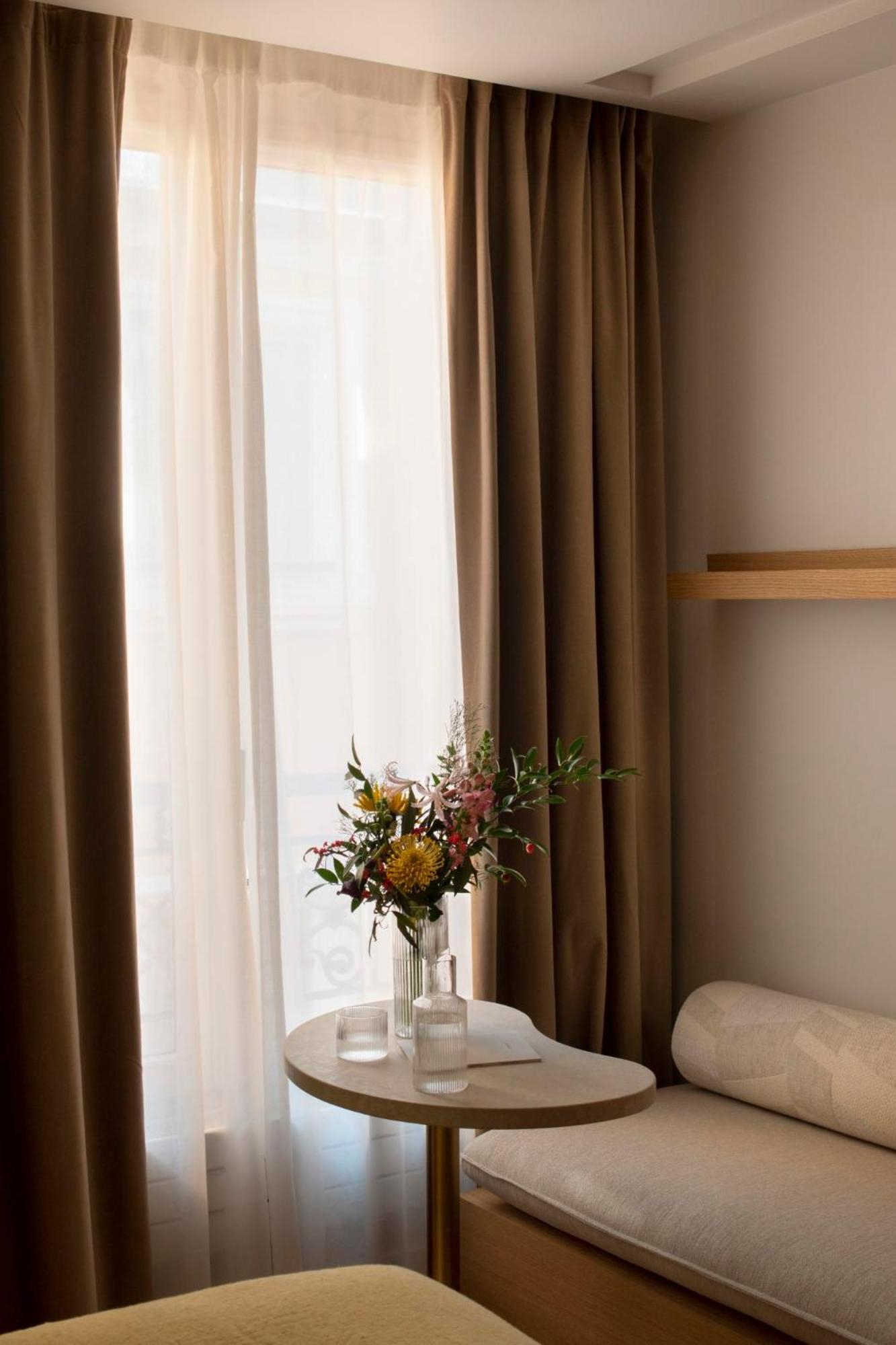 Adjacent Rooms