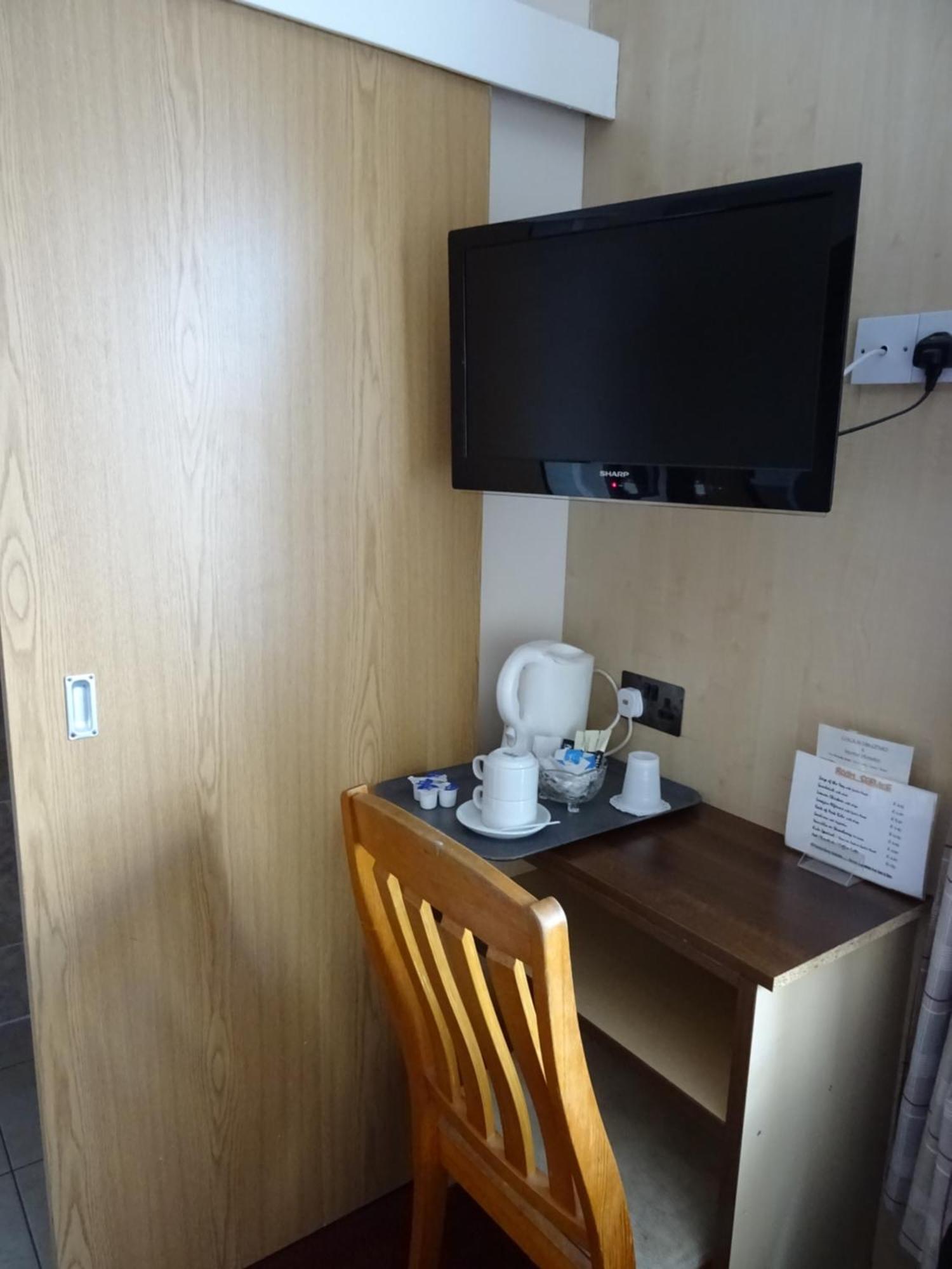 Superior Triple En-suite Room,1208687137:JPEG