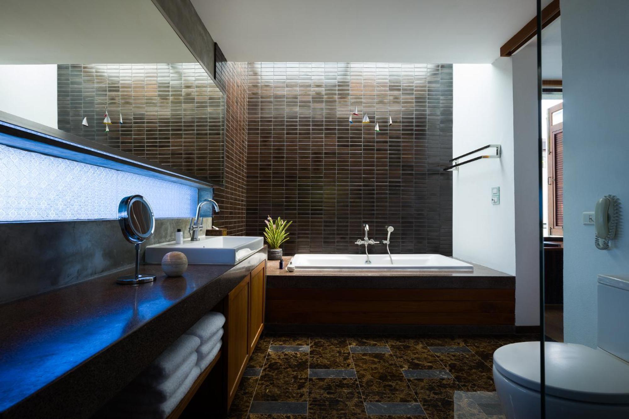 Moondeck Suite mit Whirlpool-Badewanne - Mindestalter: 12 Jahre