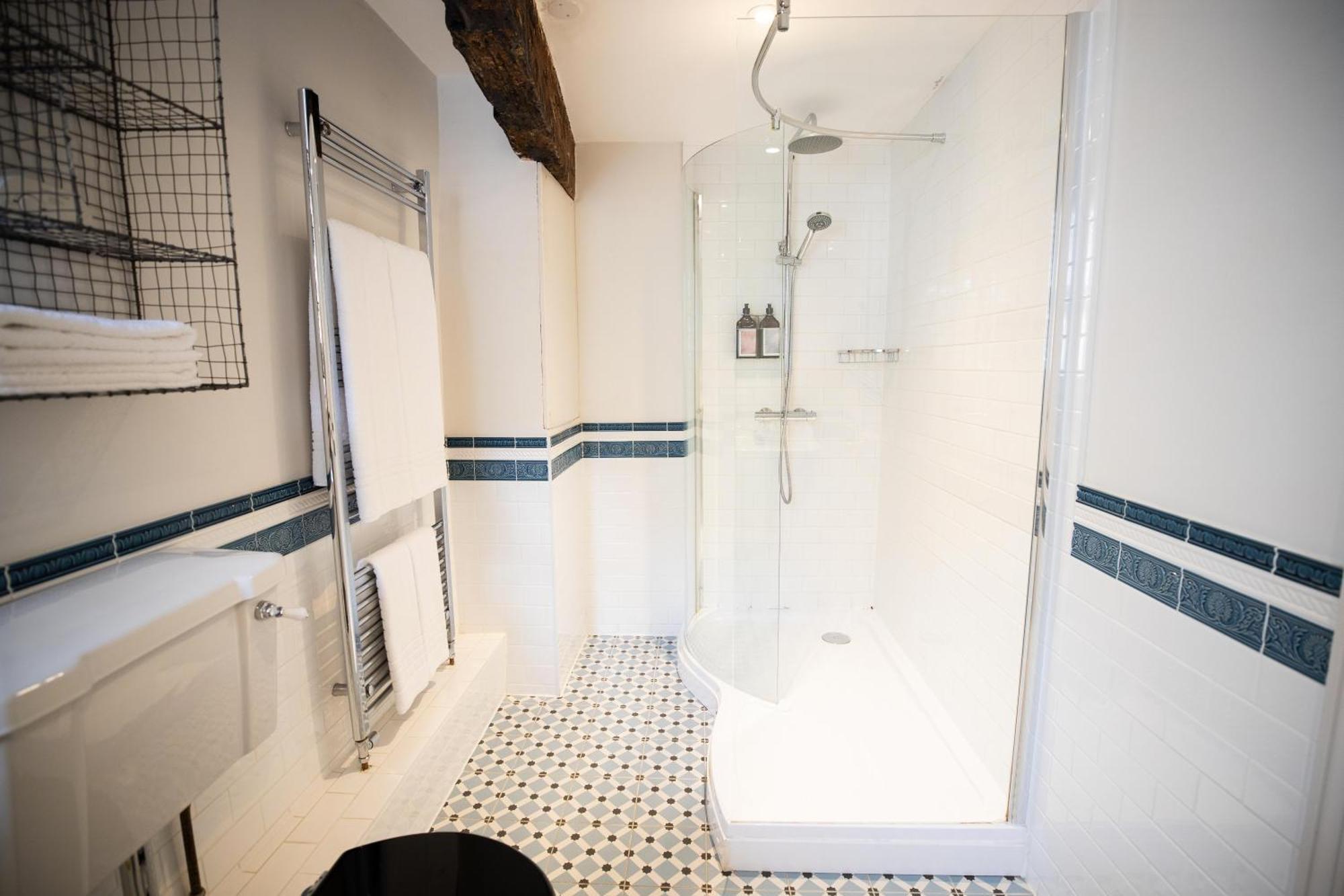 Habitación Doble Deluxe con ducha