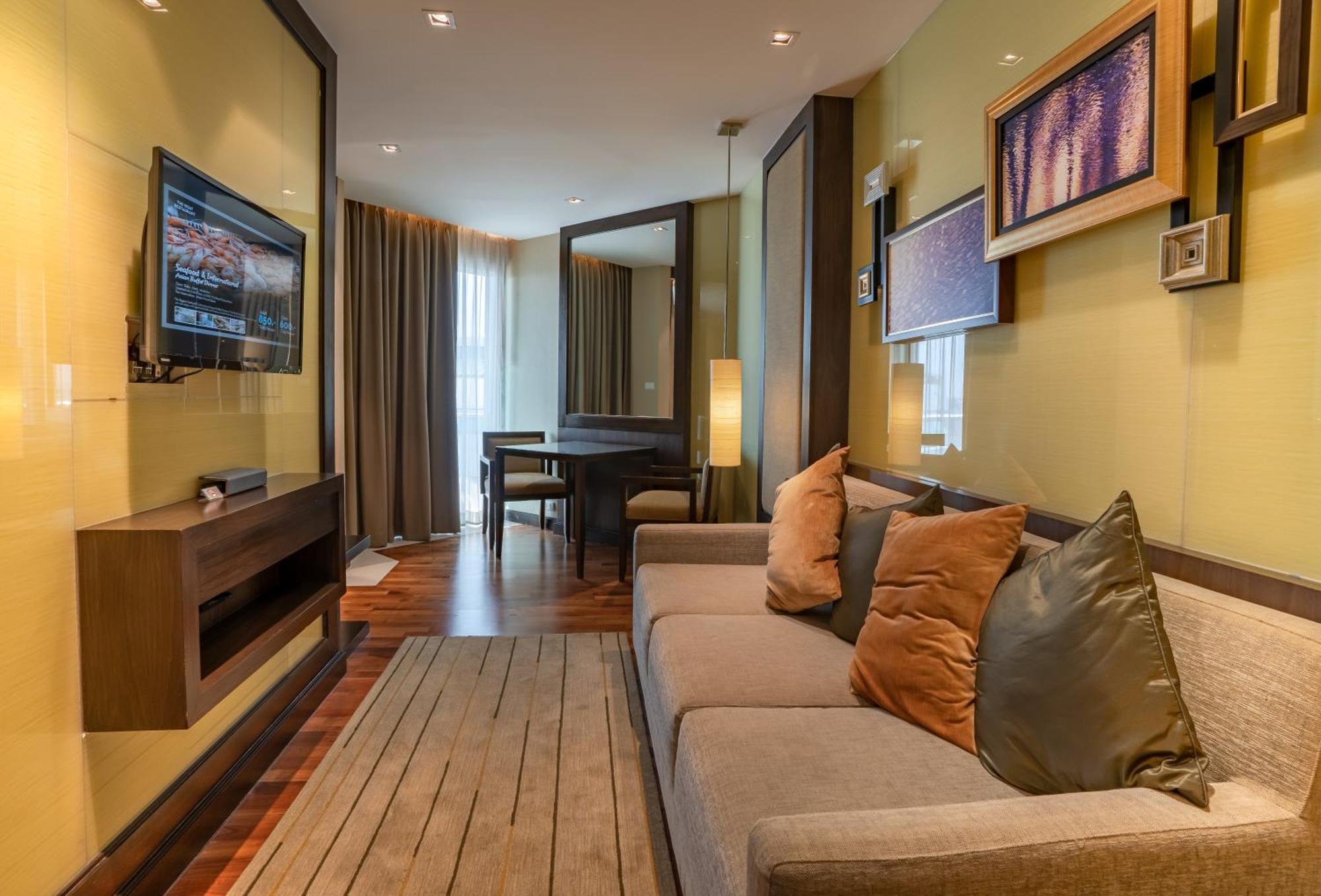 Suite City View