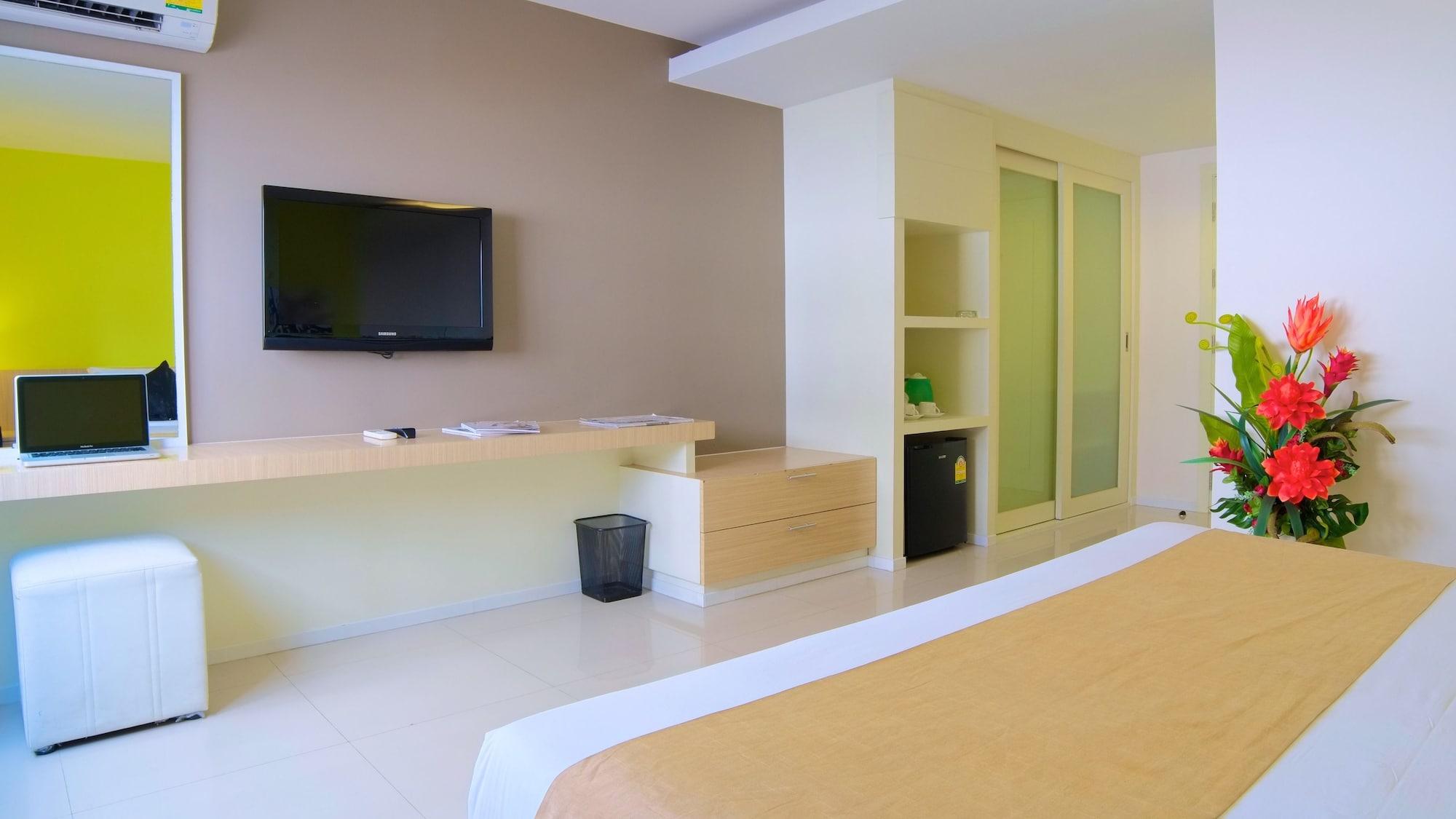 Superior Double or Twin Room,1208861980:JPEG