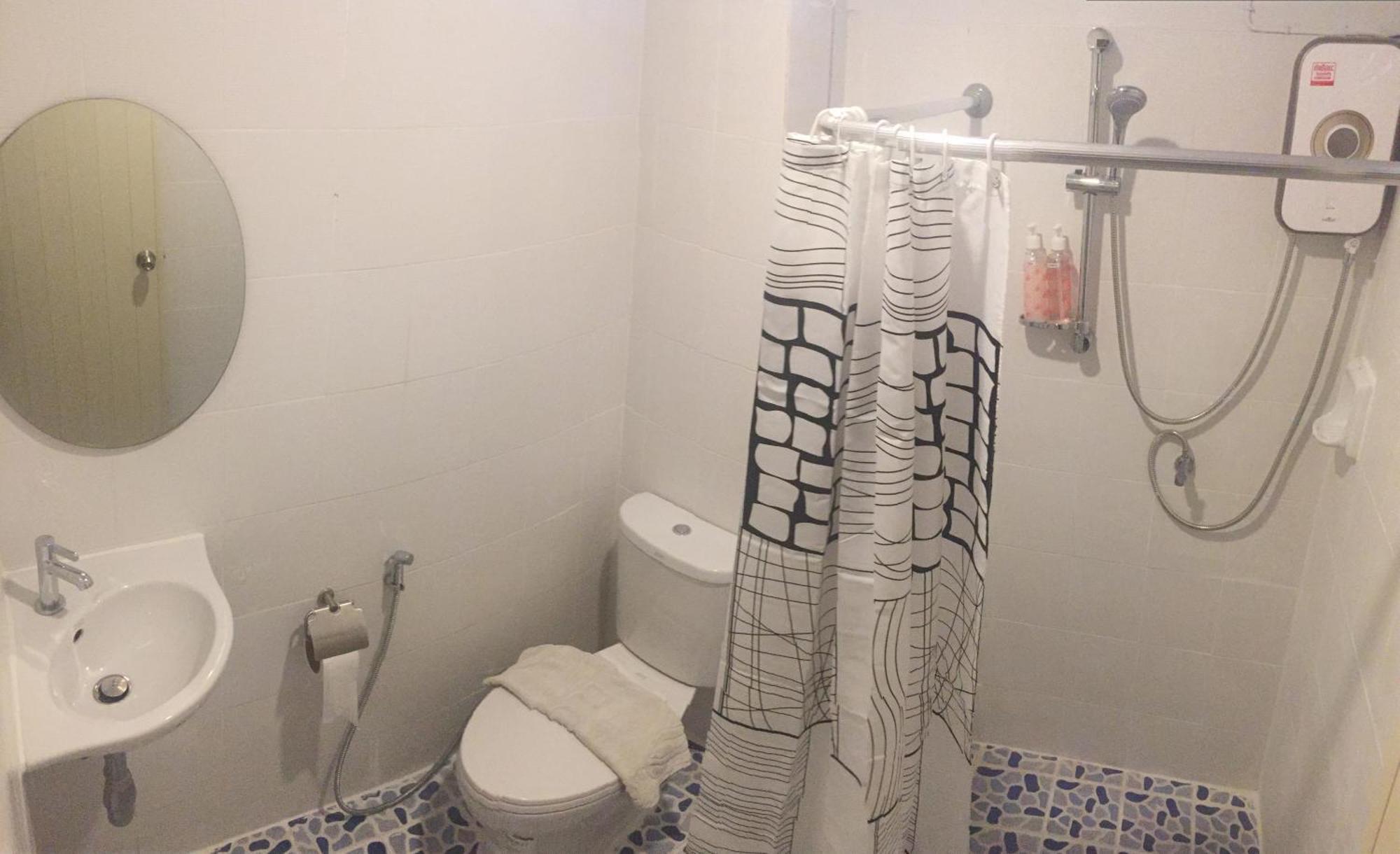 Single Room Shower