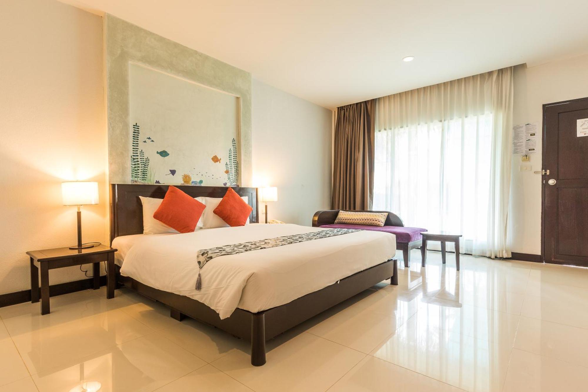 Deluxe Double or Twin Room