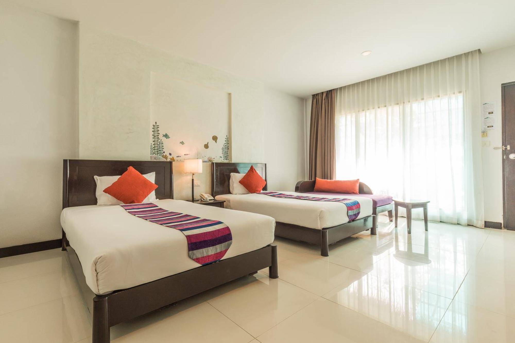 Deluxe Double or Twin Room