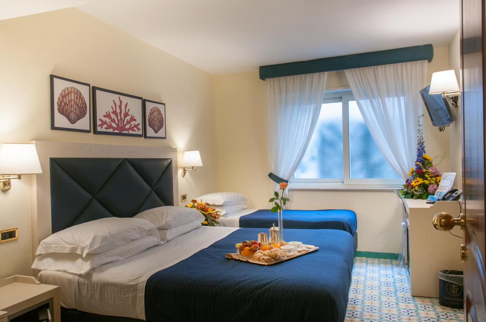 Comfort Triple Room