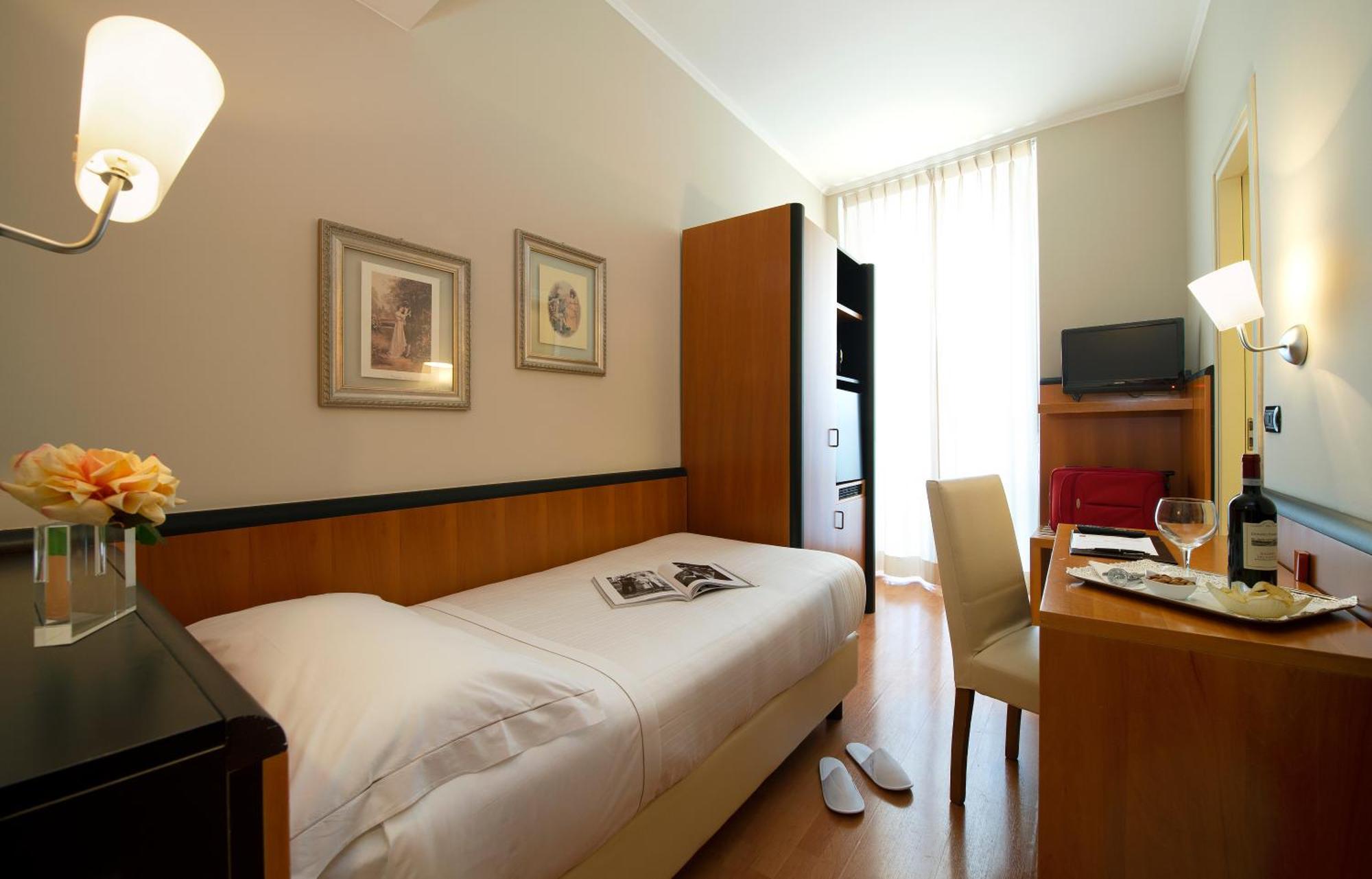 Single Room,1709704470:JPEG
