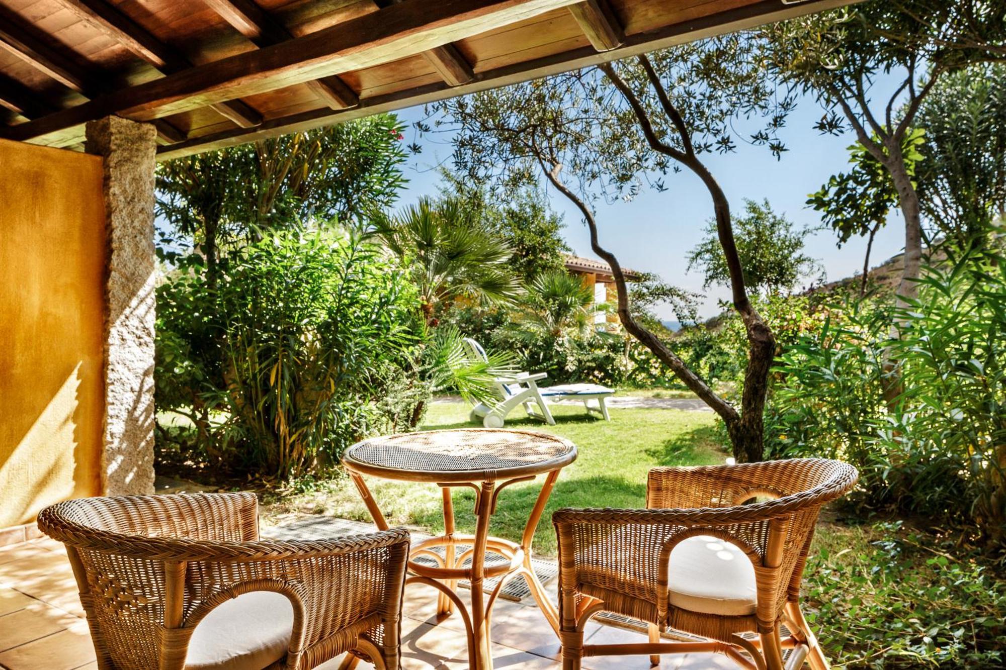 Classic Double Room with Garden View