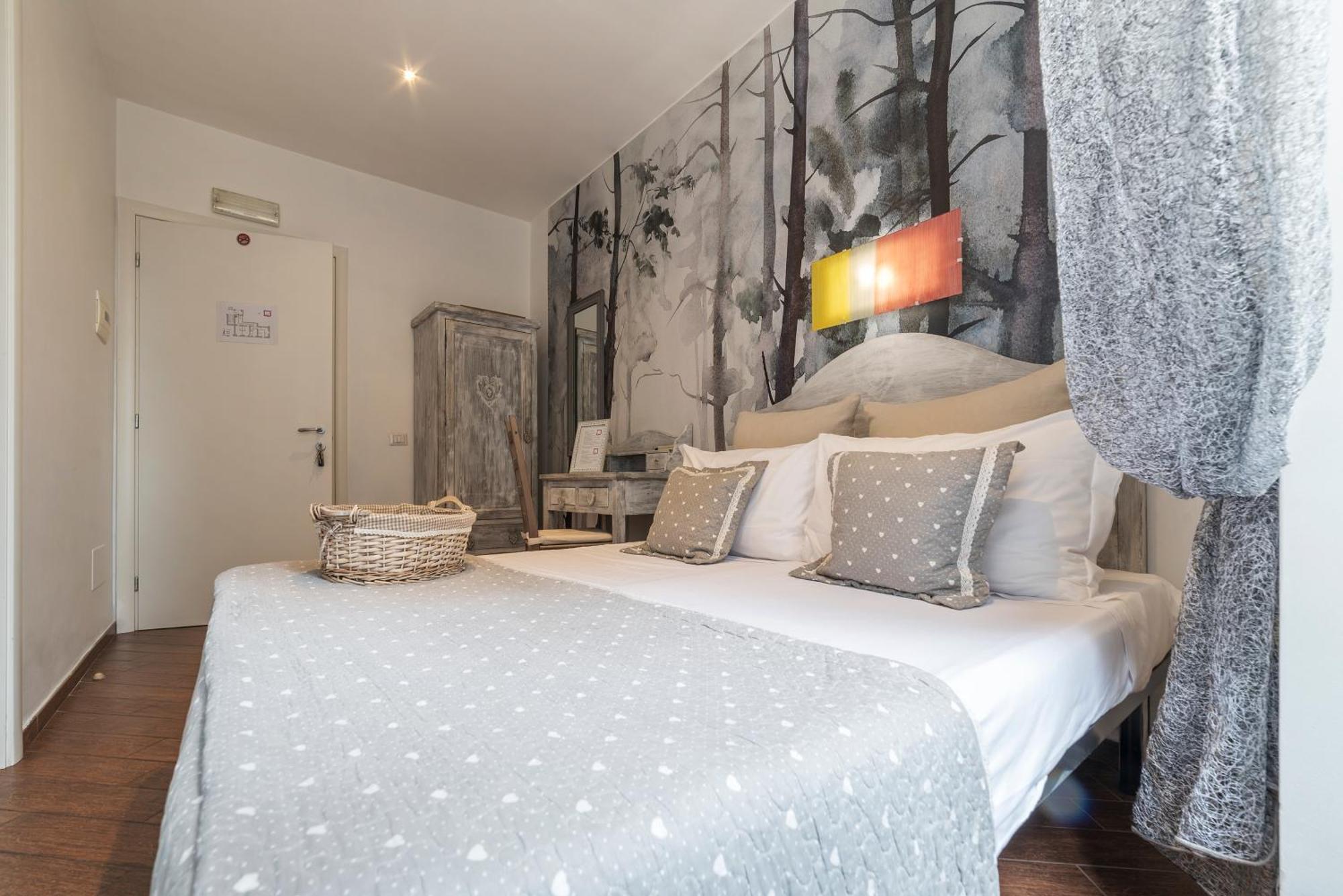 Double Room,1209573898:JPEG