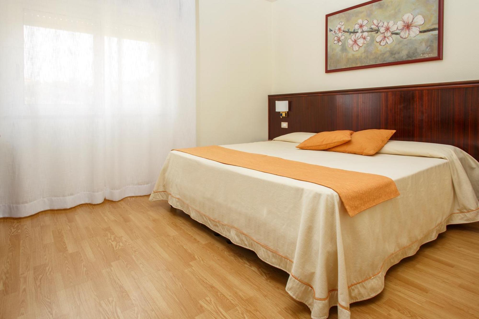 Classic Double Room with City View