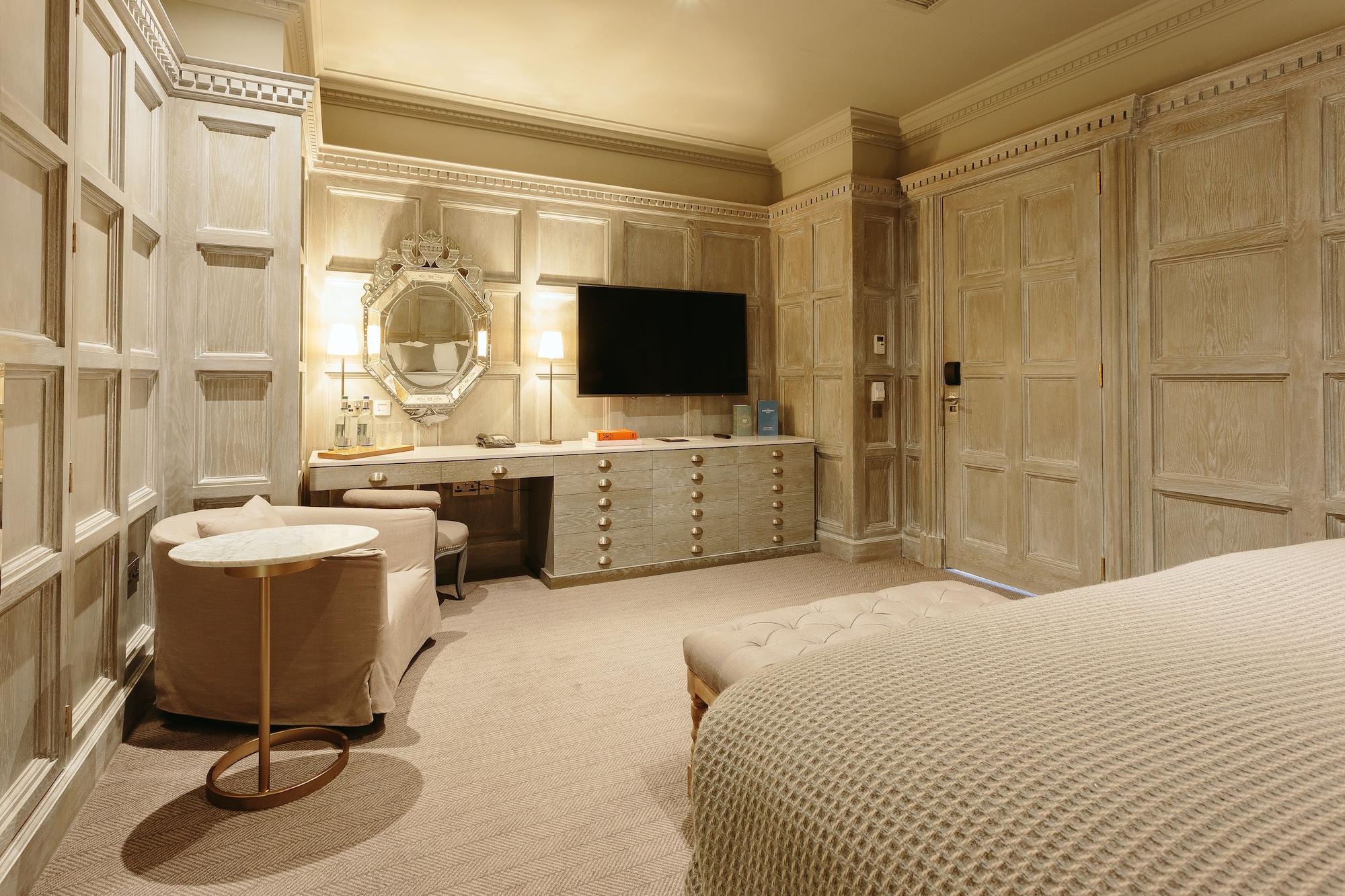 Headline Suite,1209893110:JPEG