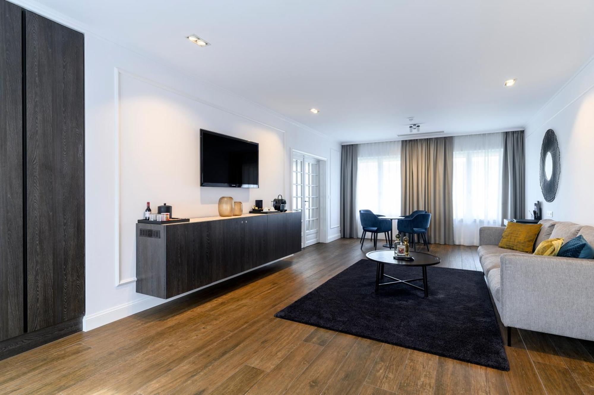 Penthouse Suite