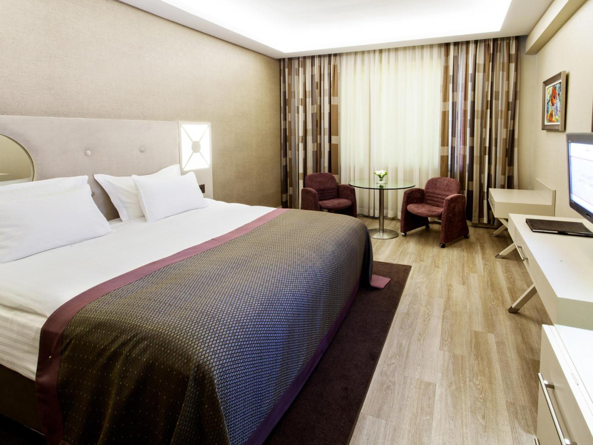 Superior Room,681353511:JPEG