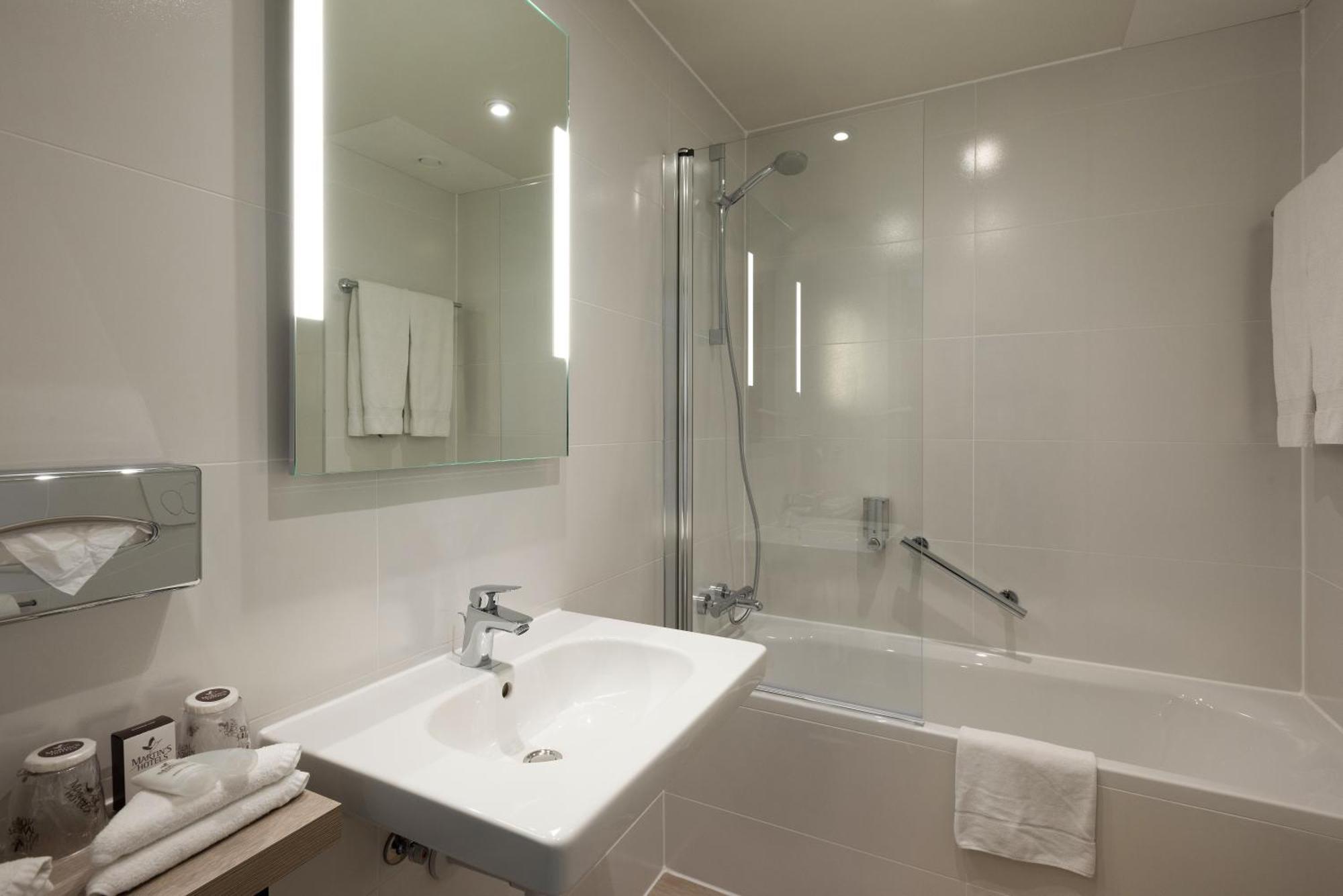 Double Room Bath