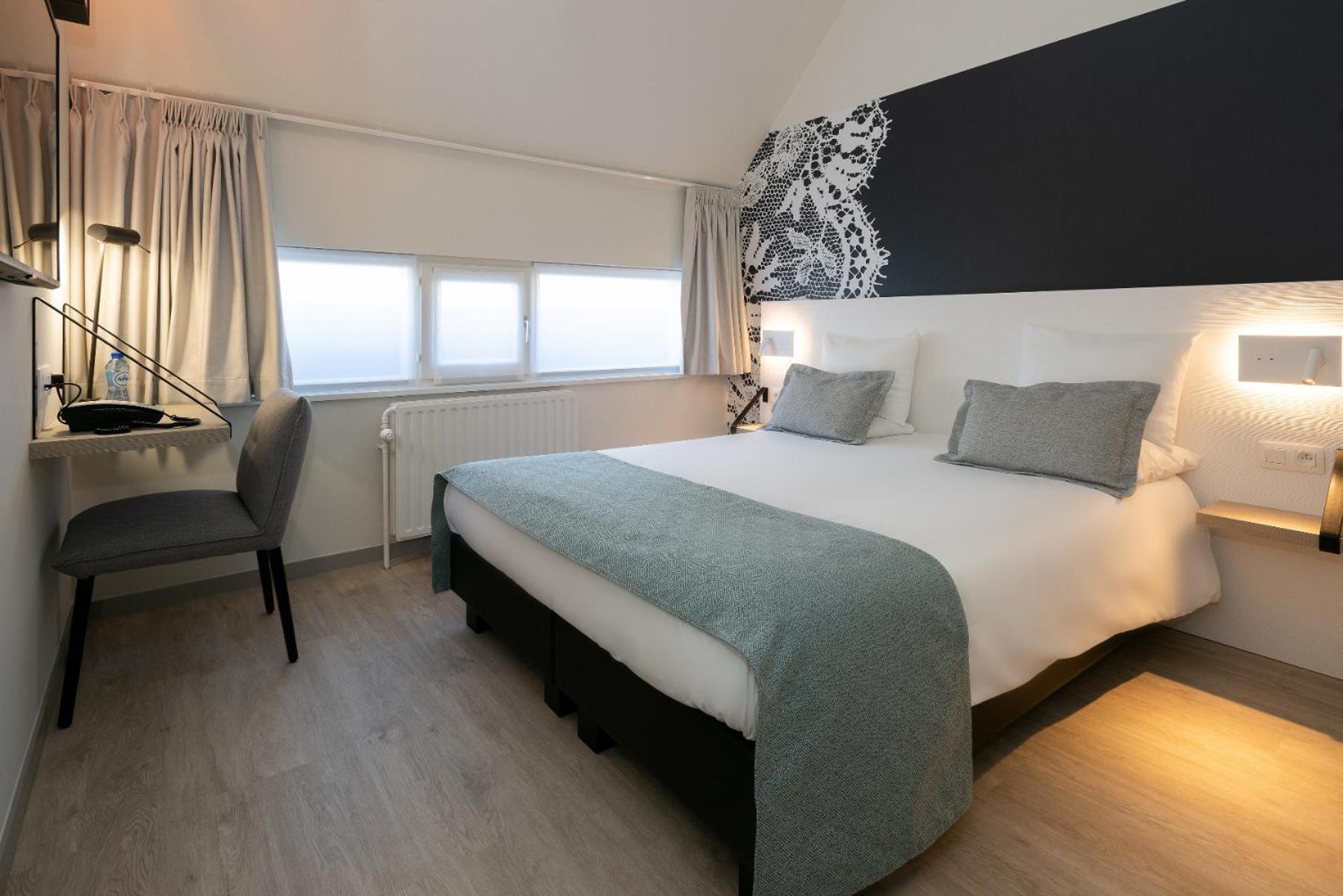 Comfort Double Room Shower