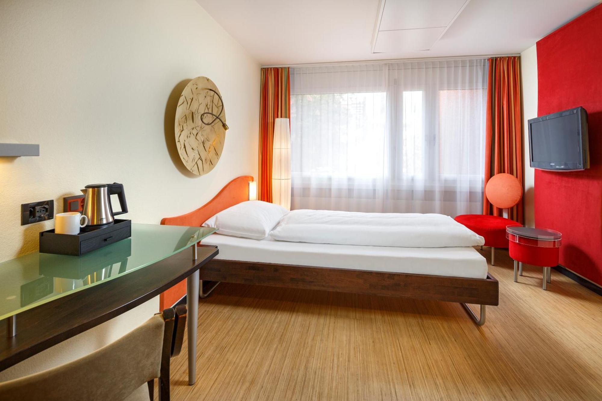 Single Room,1516394173:JPEG