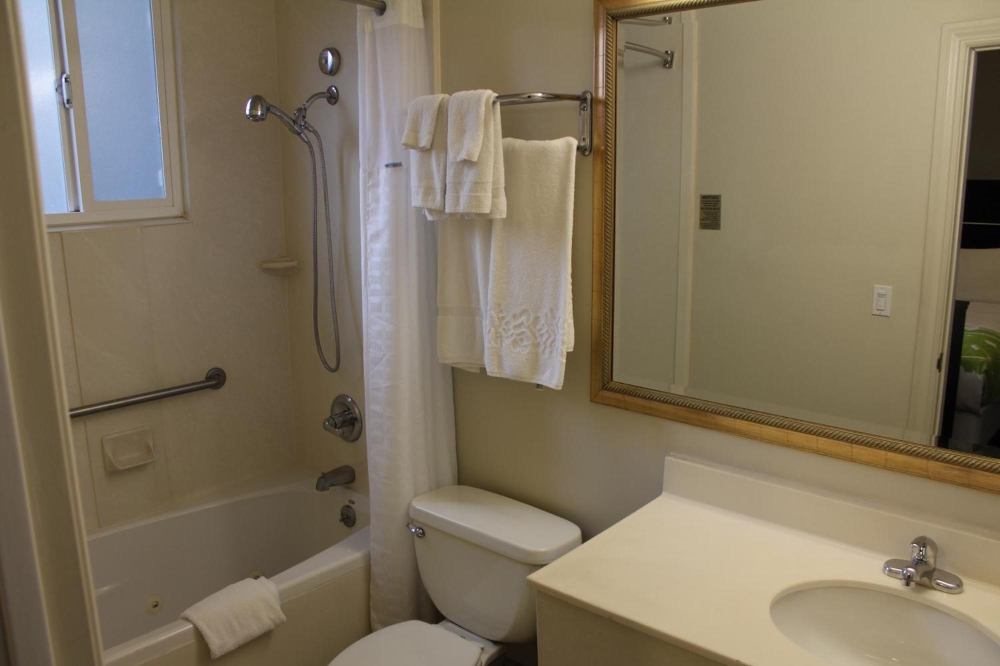 Standard King Room