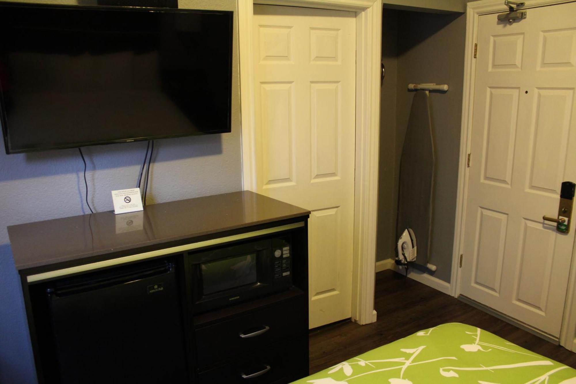 Standard King Room