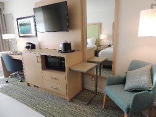 Deluxe Two Queen Room