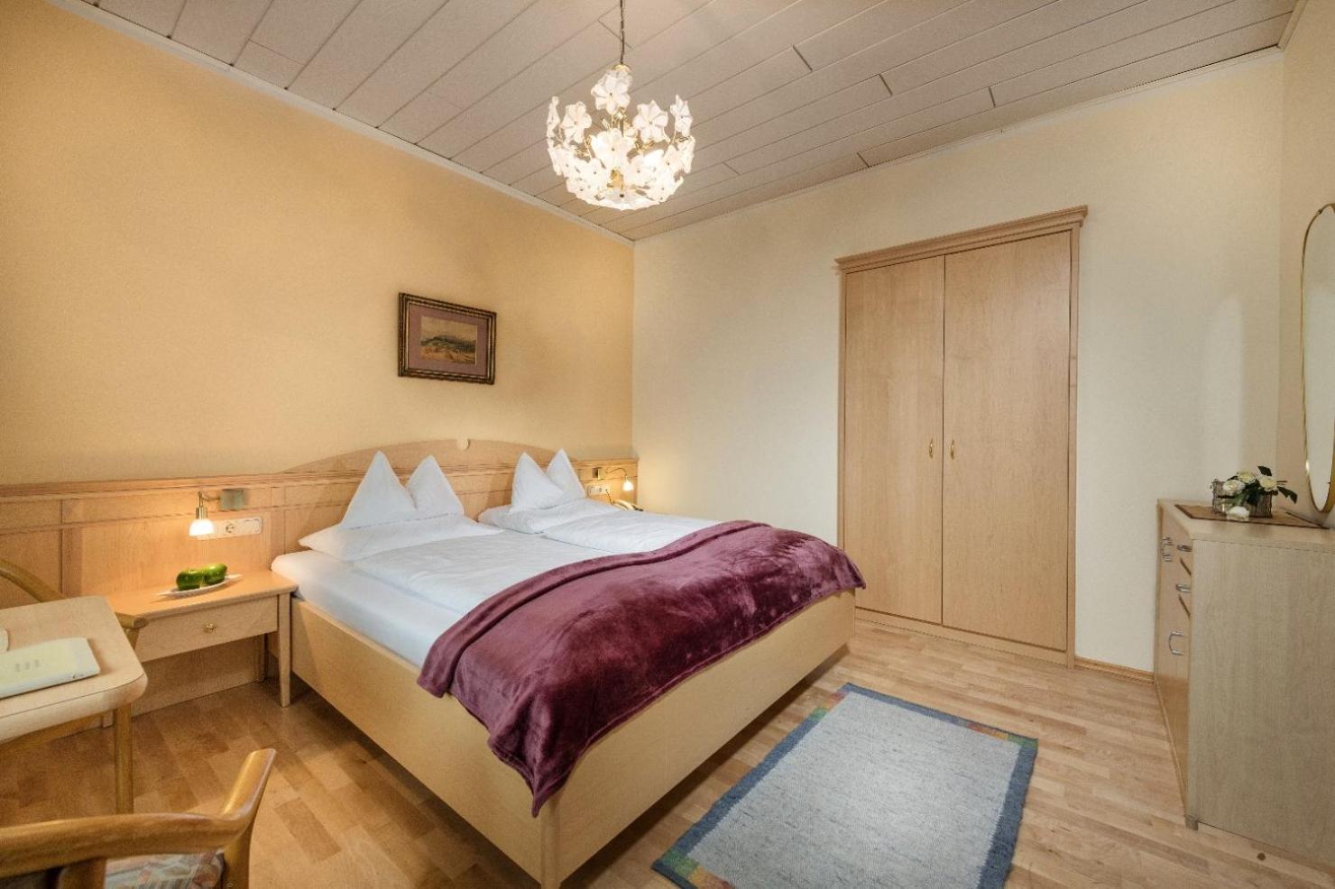 Standard Double Room,736360594:JPEG