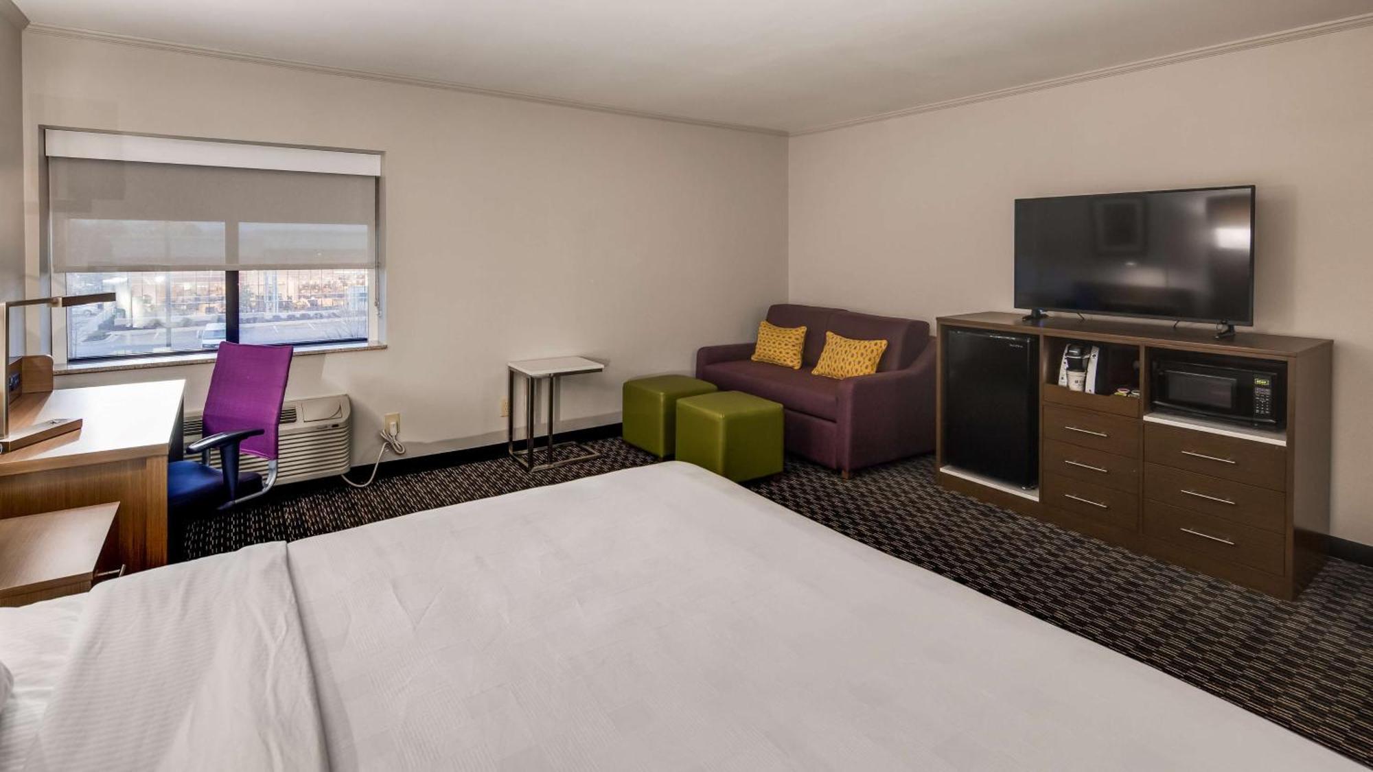 King Suite with Sofa Bed
