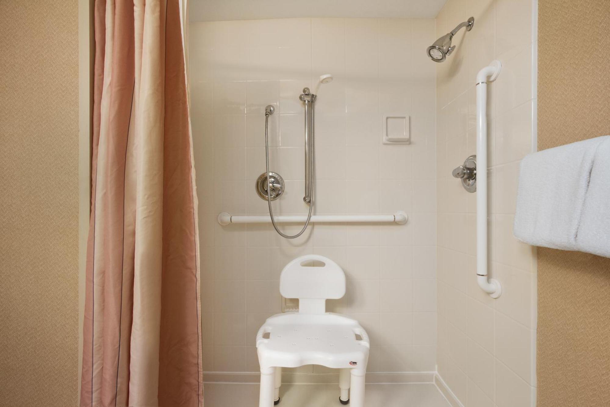 Queen Room with Two Queen Beds - Disability Access/Non-Smoking