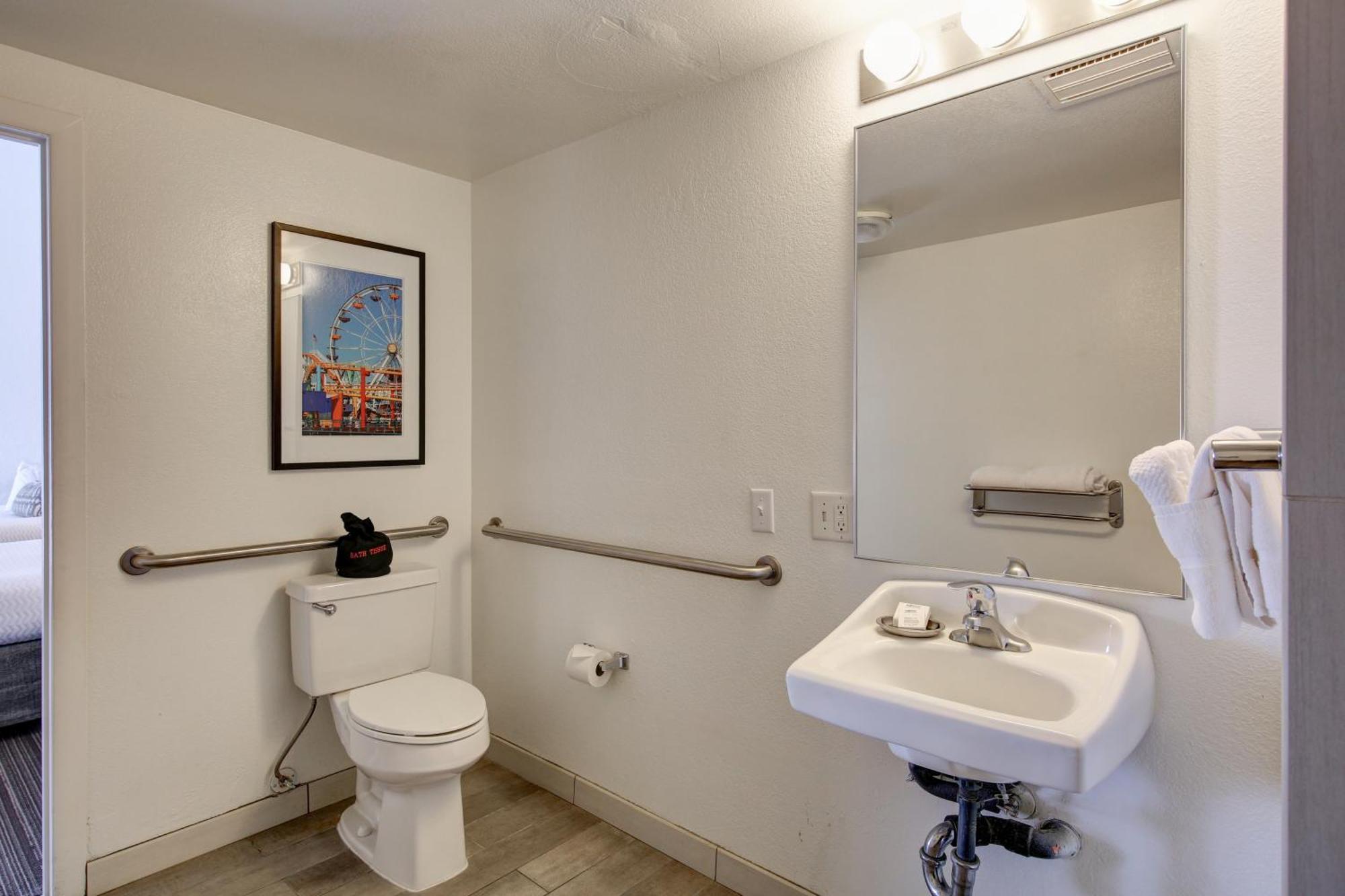 Queen Room Two Queen Beds Disability Access