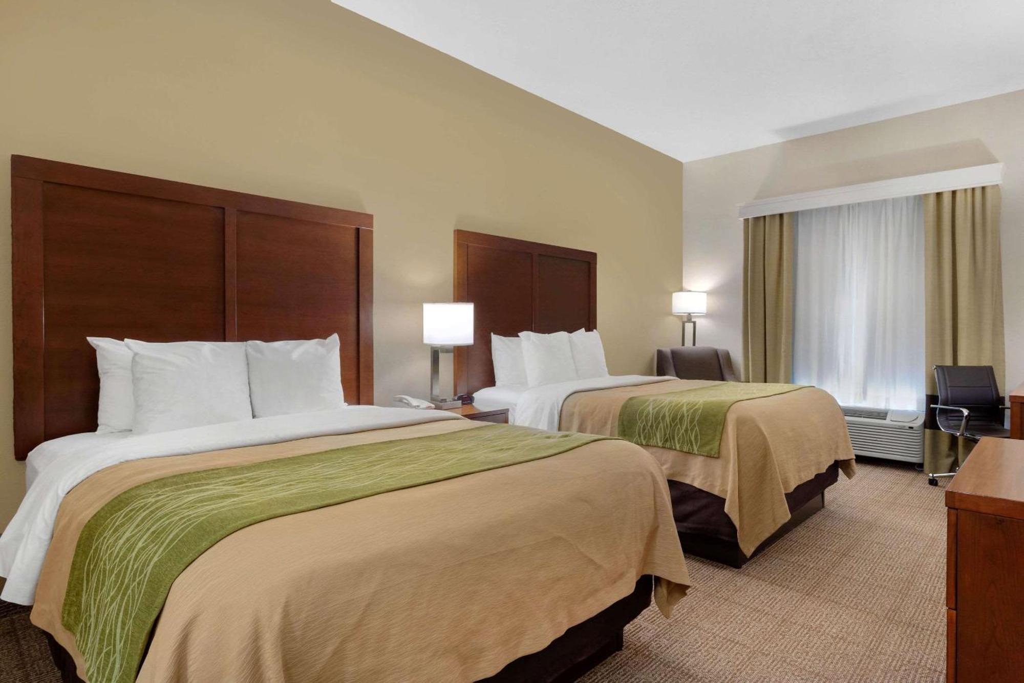 Queen Room with Two Queen Beds - Accessible/Non-Smoking