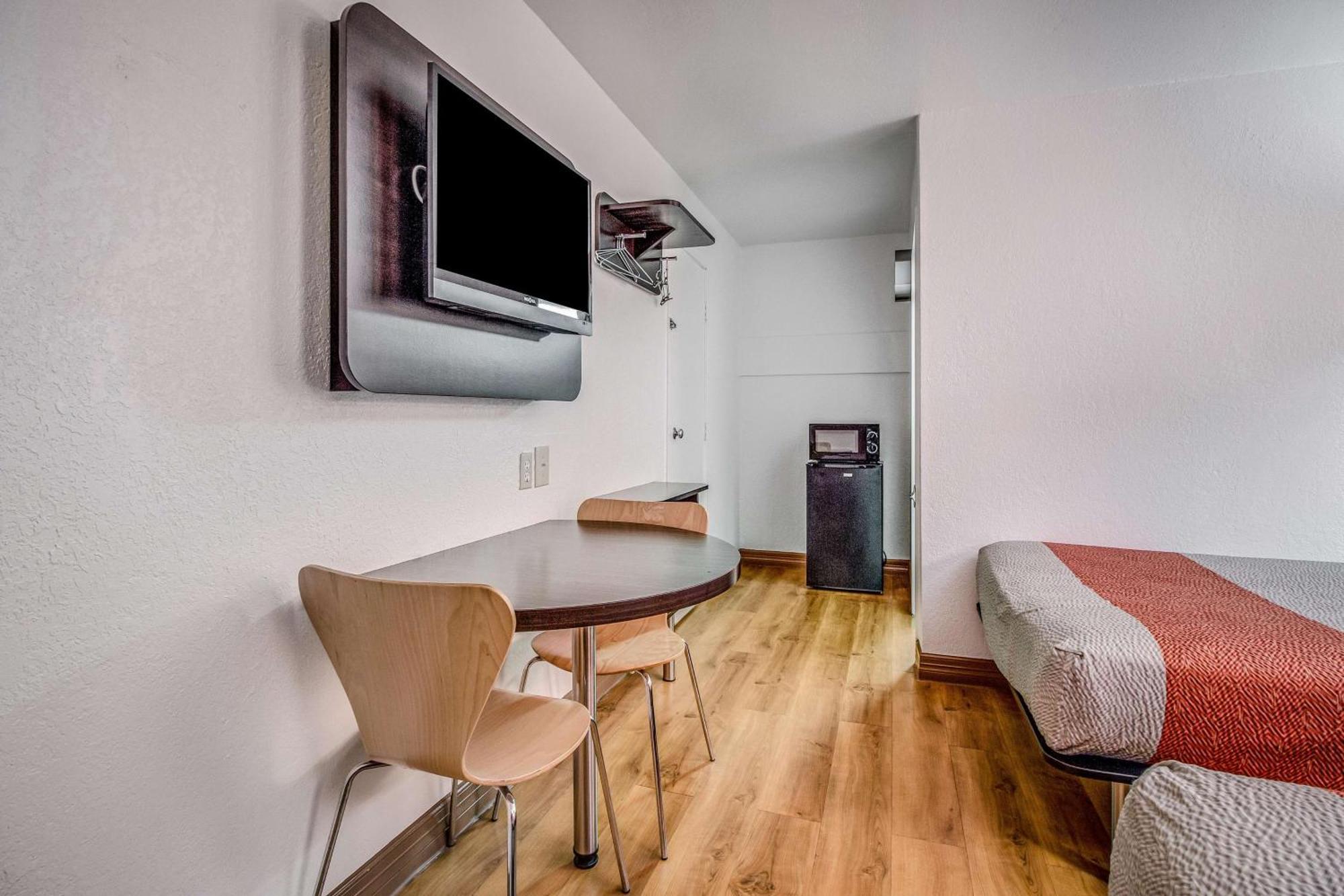 Two Double Bed Non-Smoking