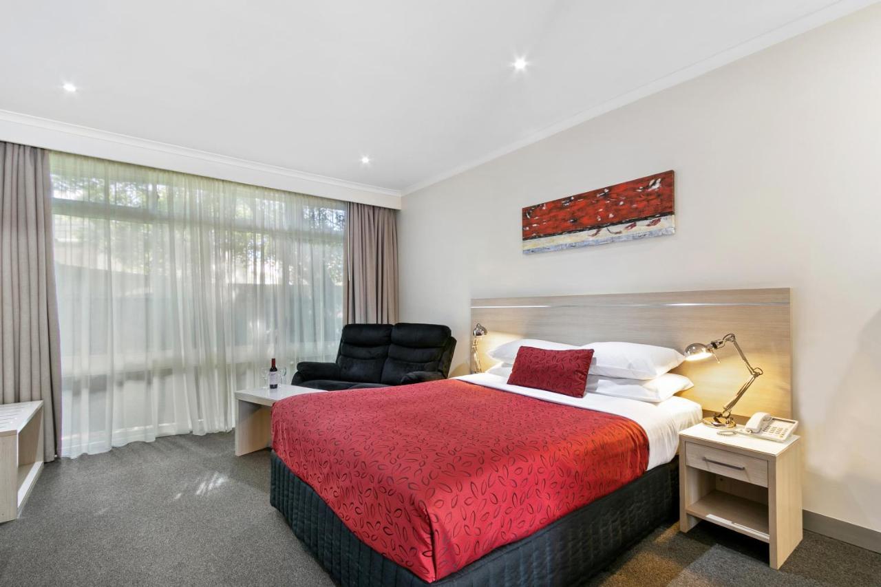 Executive Queen Room