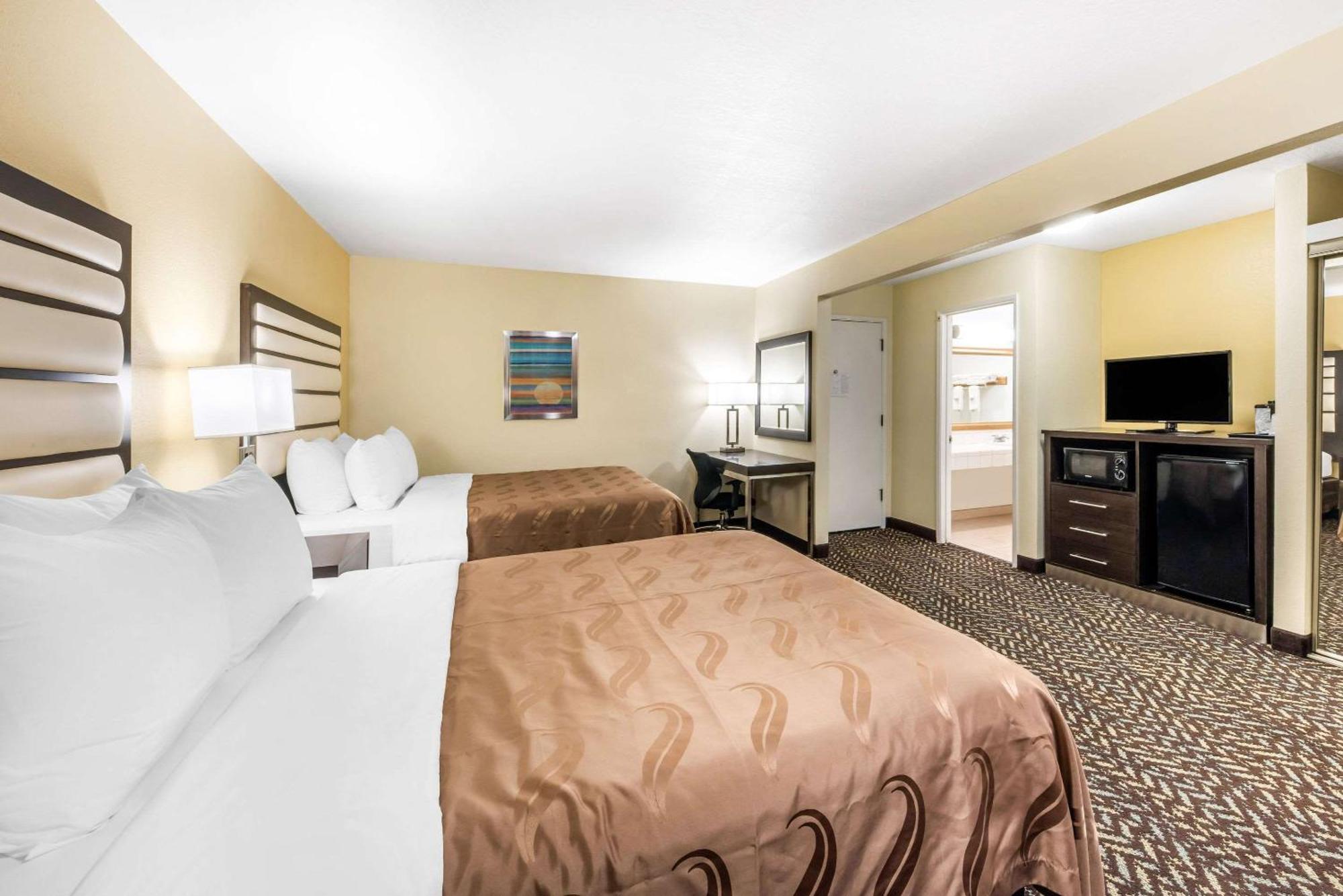 Queen Room with Two Queen Beds - Non-Smoking