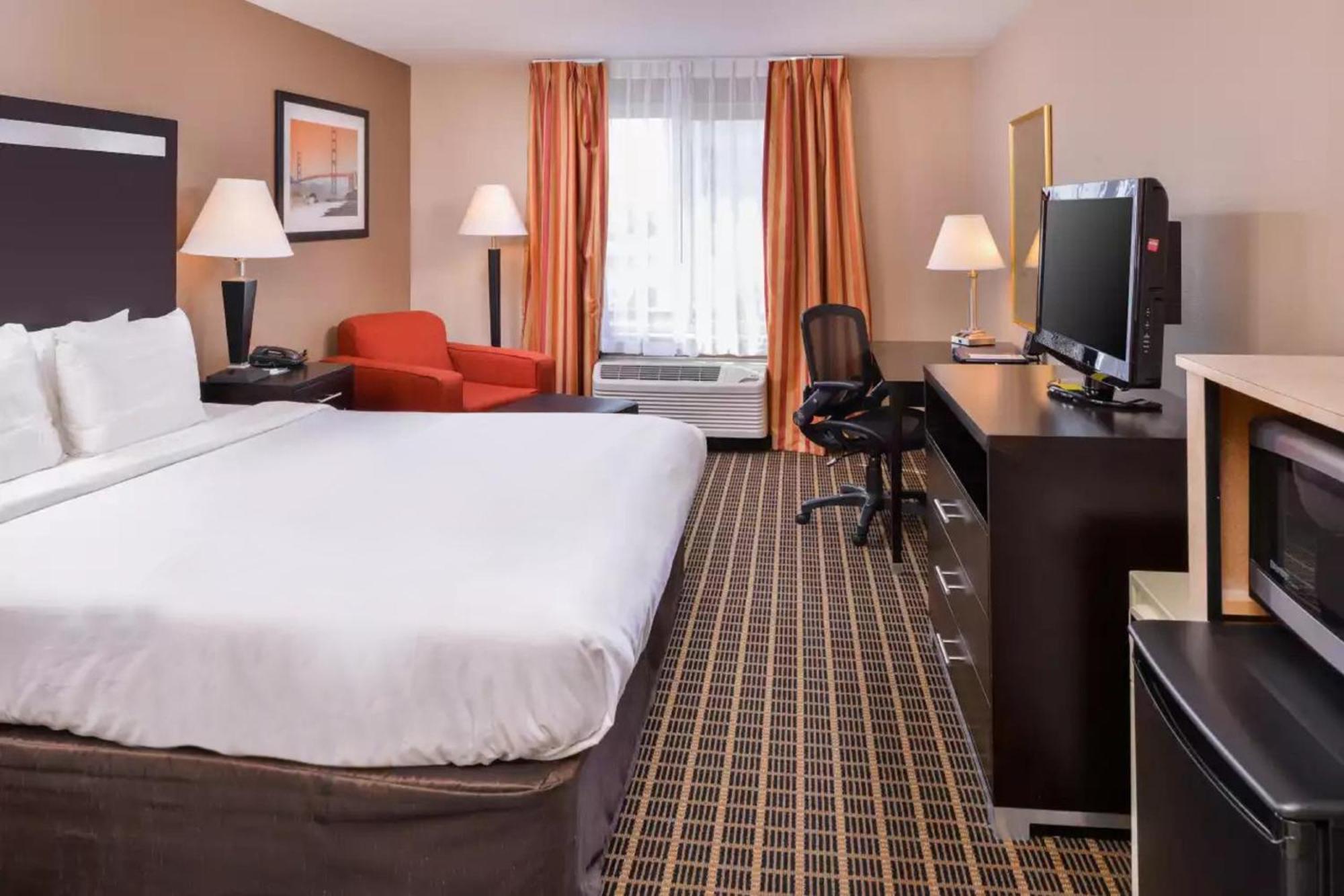 Standard King Room