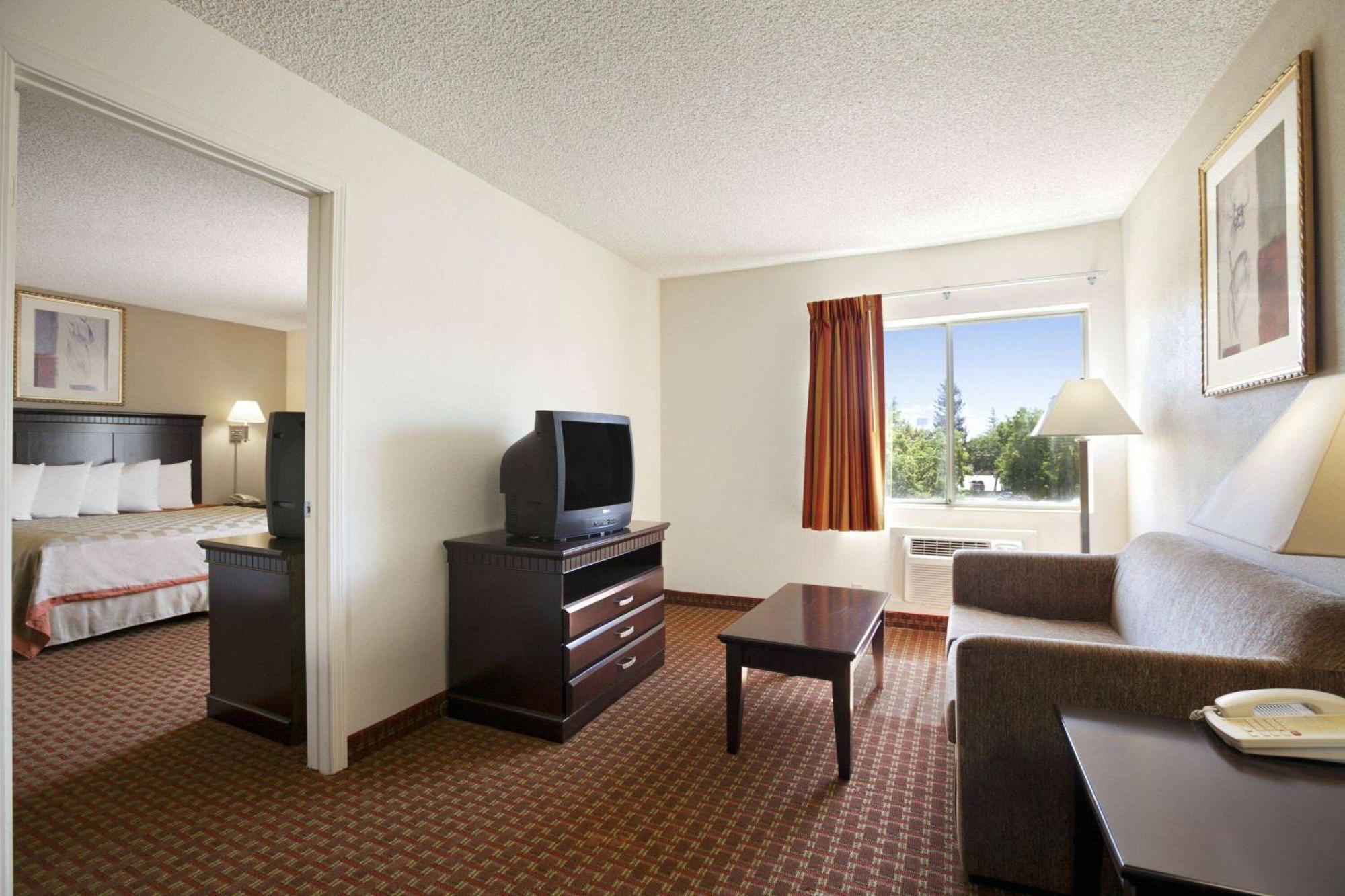 Two Room King Suite - Smoking