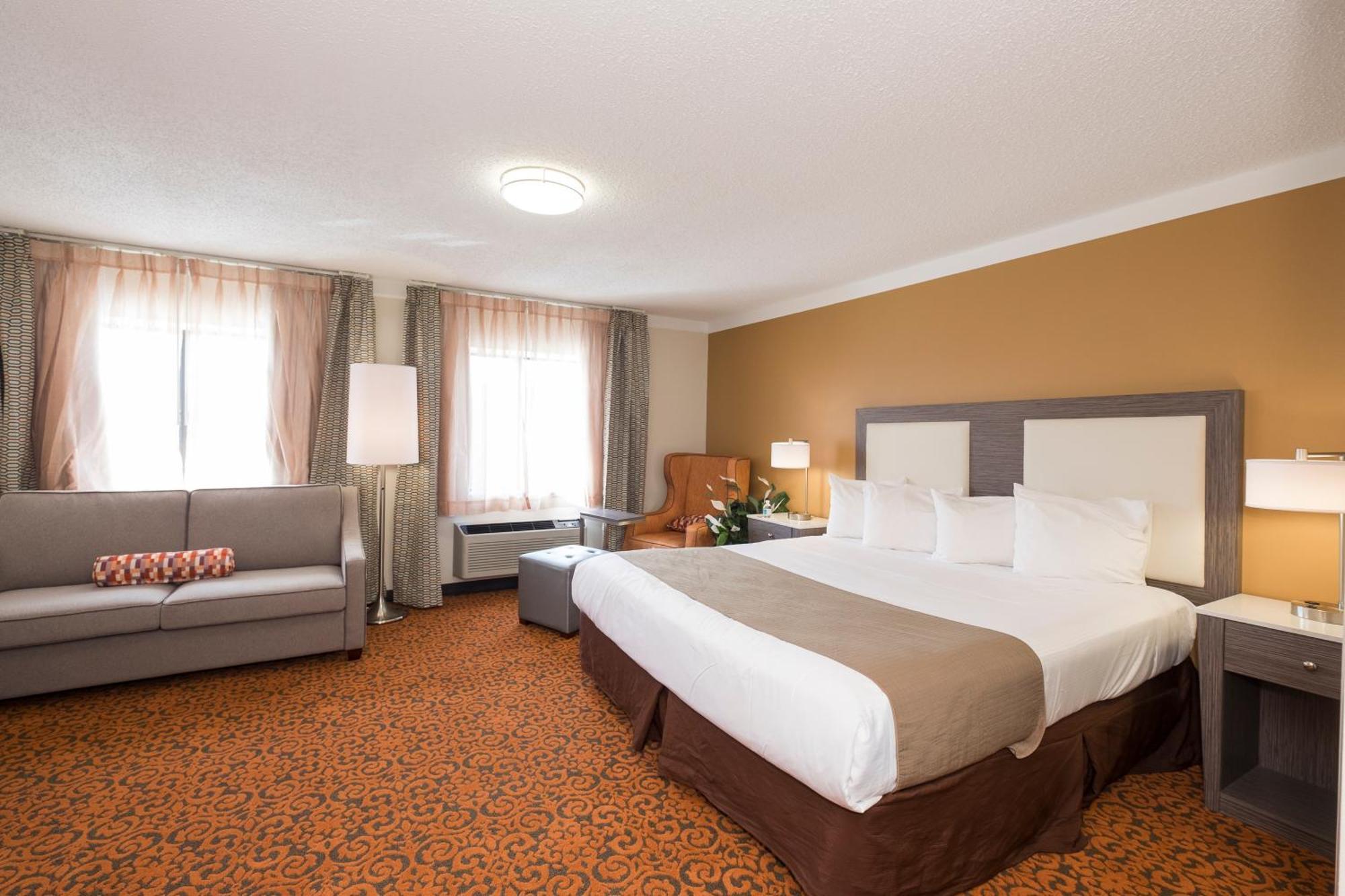 King Room with Jacuzzi Tub