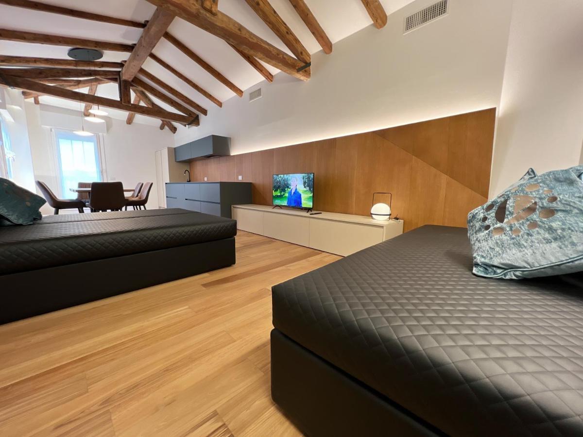 Penthouse-Apartment - separates Gebäude