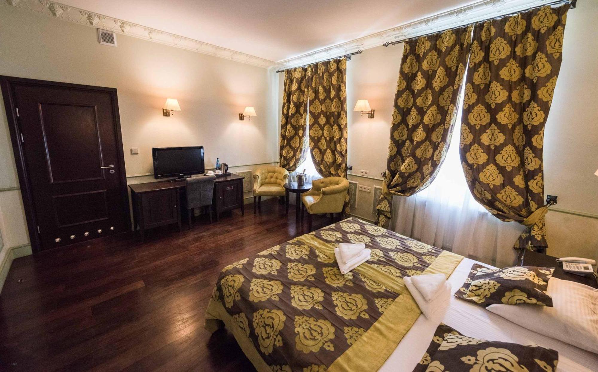 Superior Double or Twin Room City View