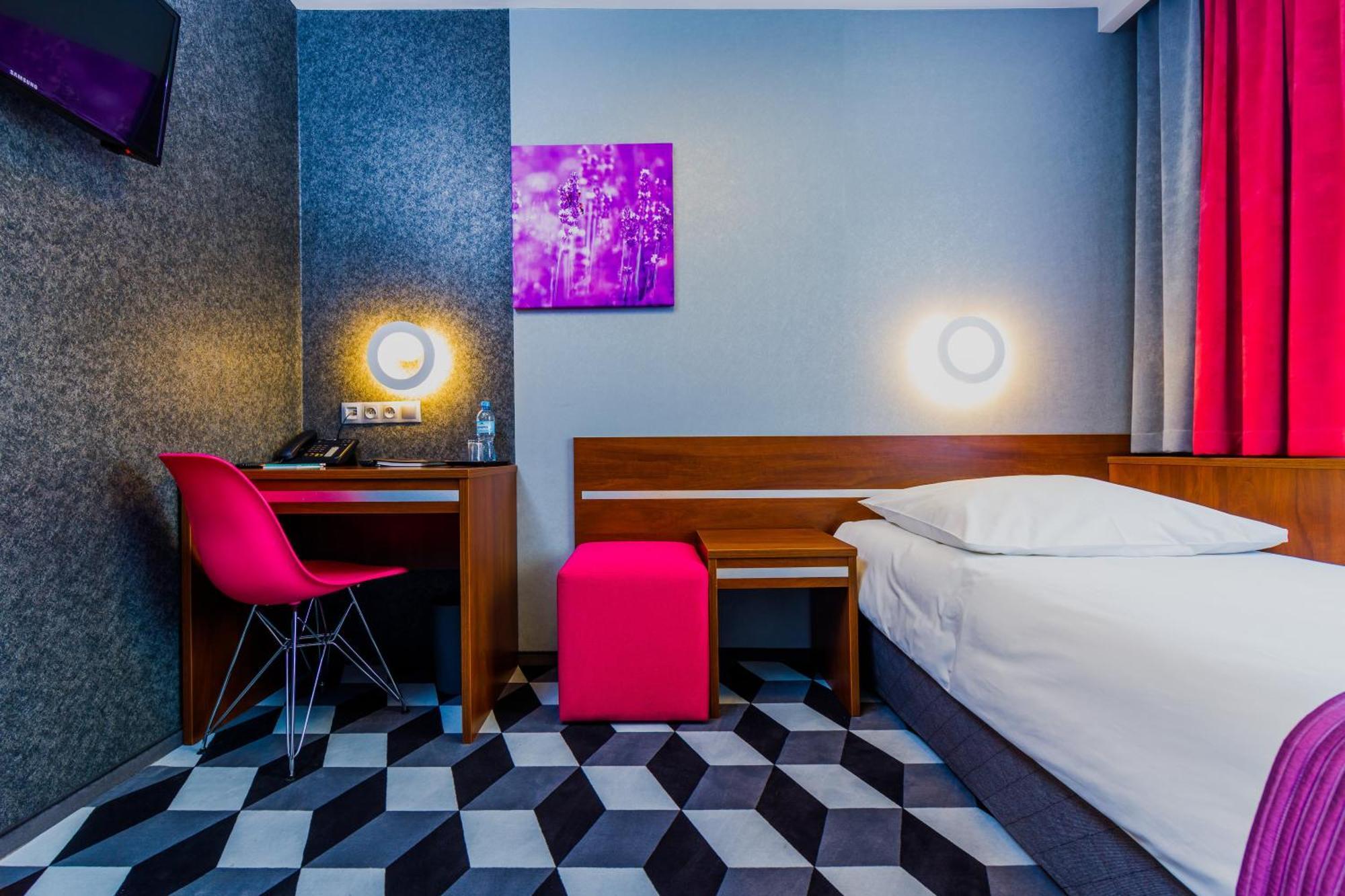 Classic Single Room