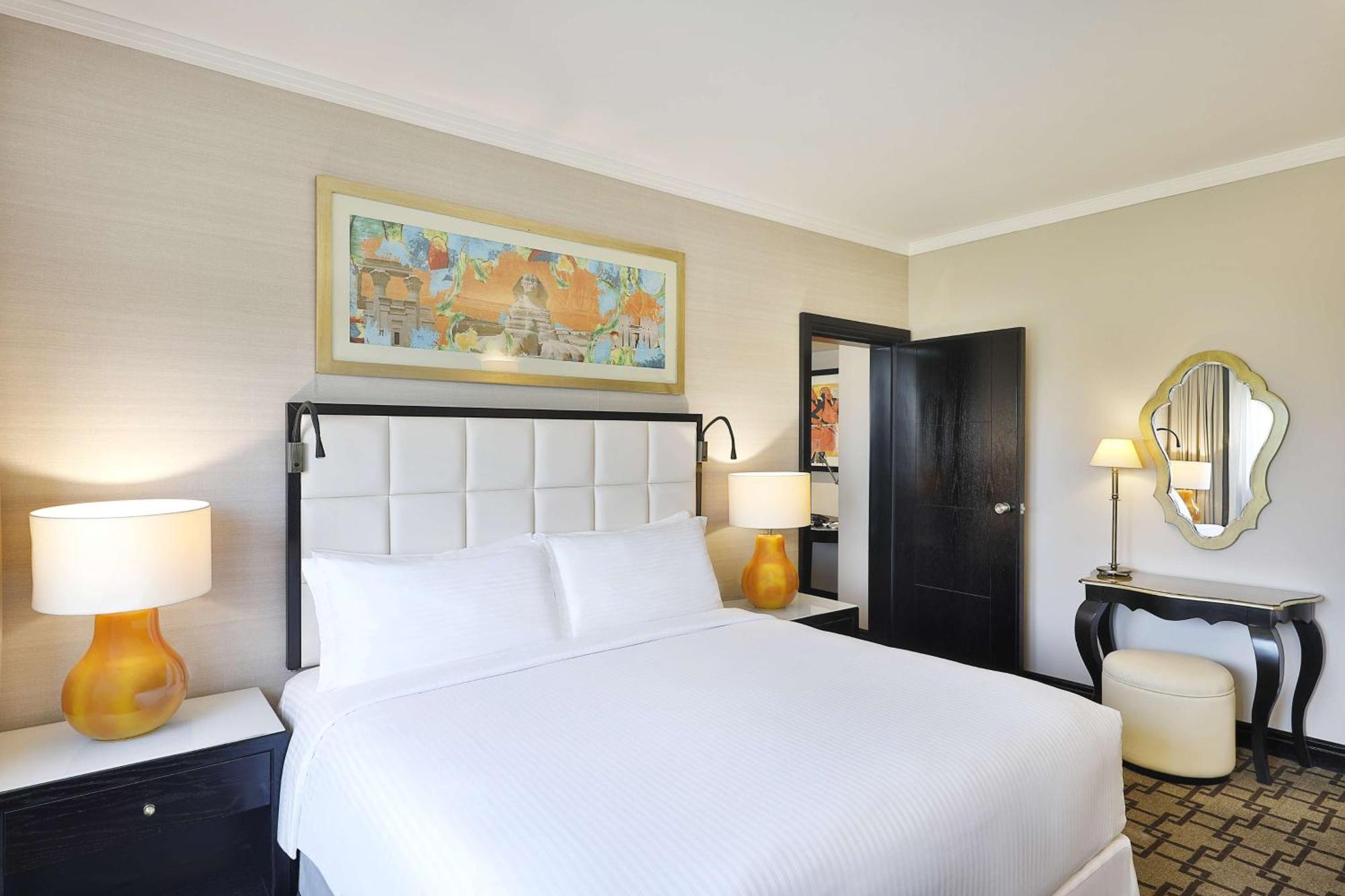 Executive King Suite with Pool View