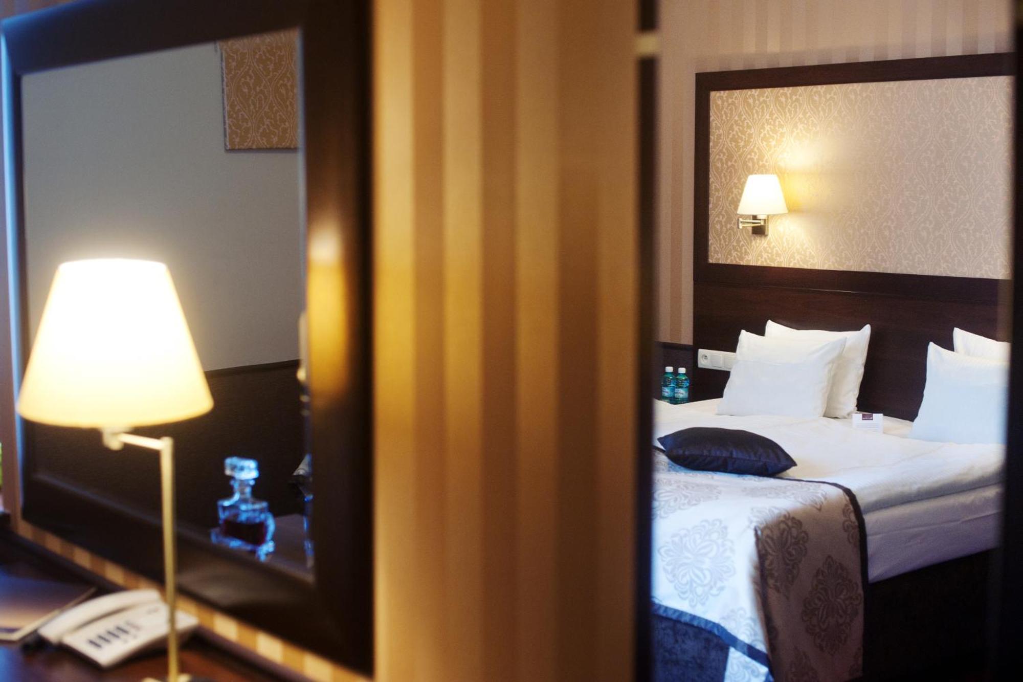 Triple Room,1212245143:JPEG