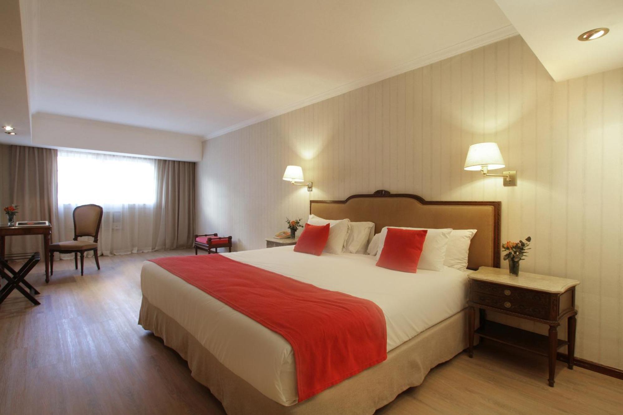 Room One Queen Bed One Single Bed Non-Smoking