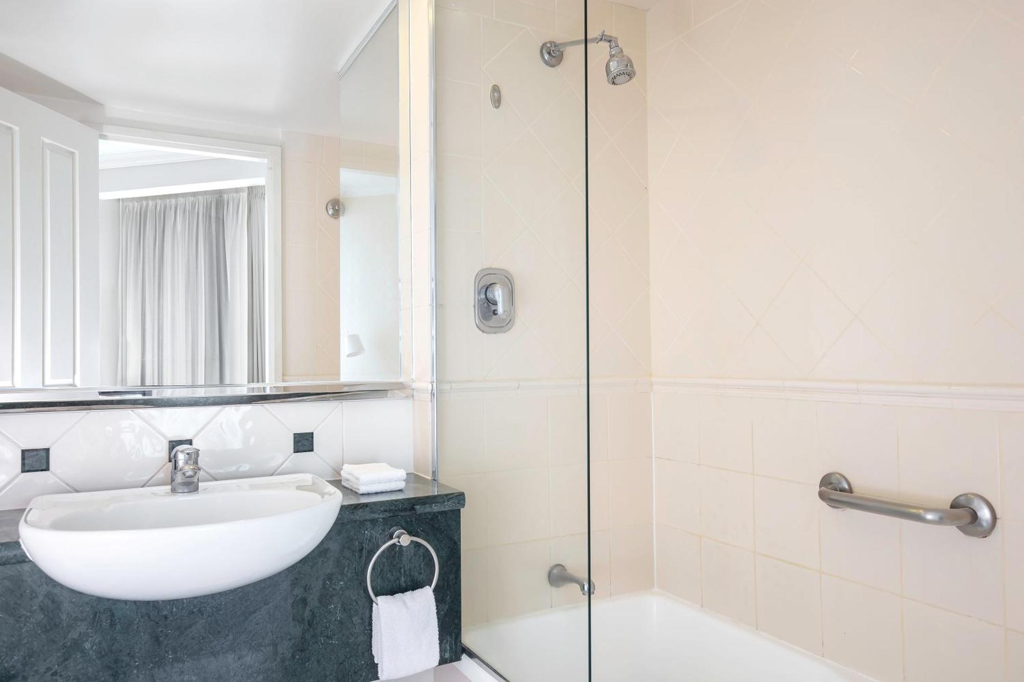 Hotel Deluxe Studio