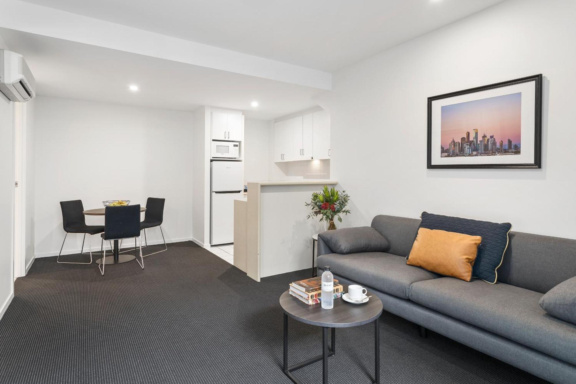 Superior One-Bedroom Apartment