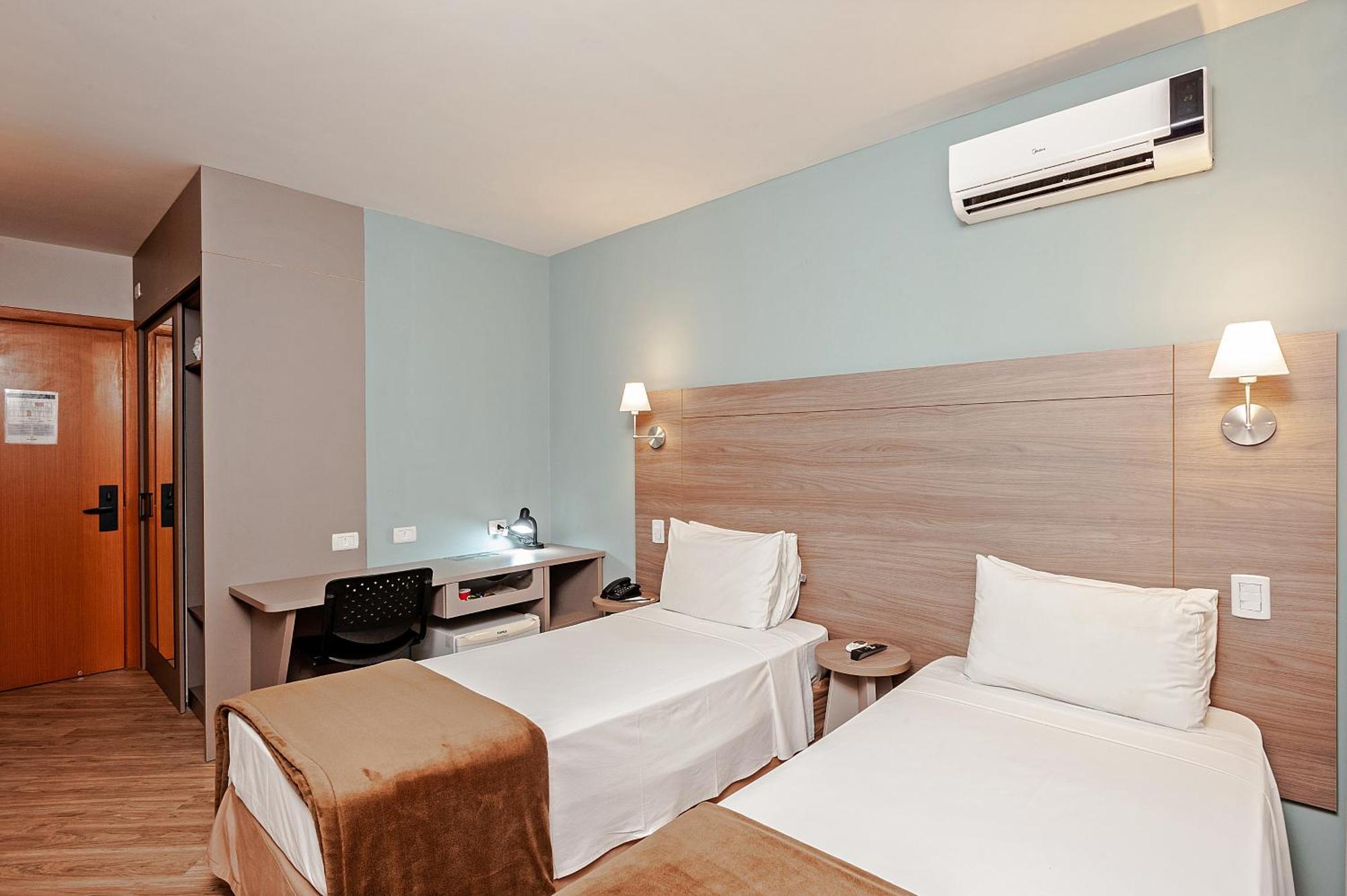 Quarto Standard com 2 Camas de Solteiro