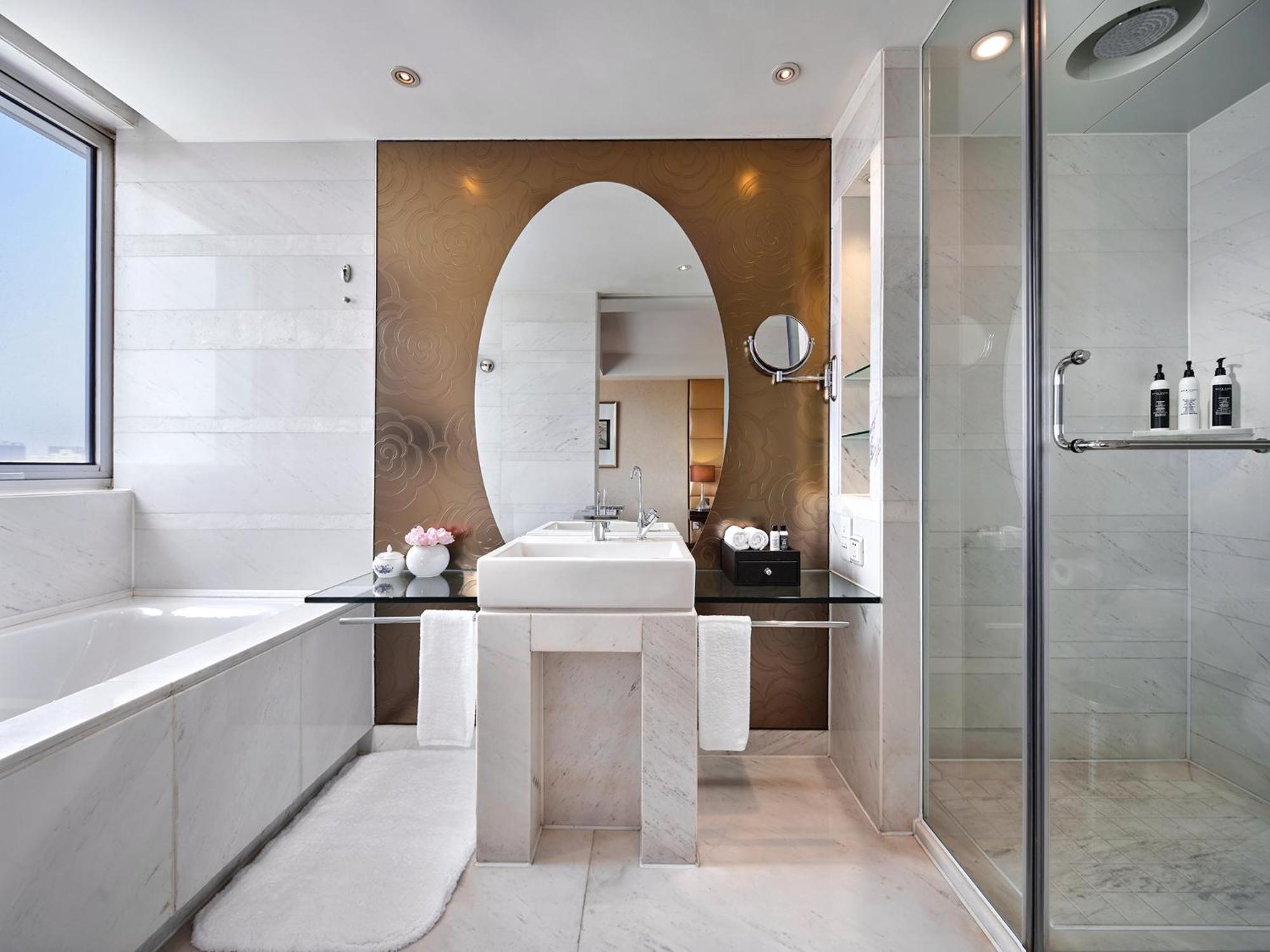 Superior Twin Room with City View