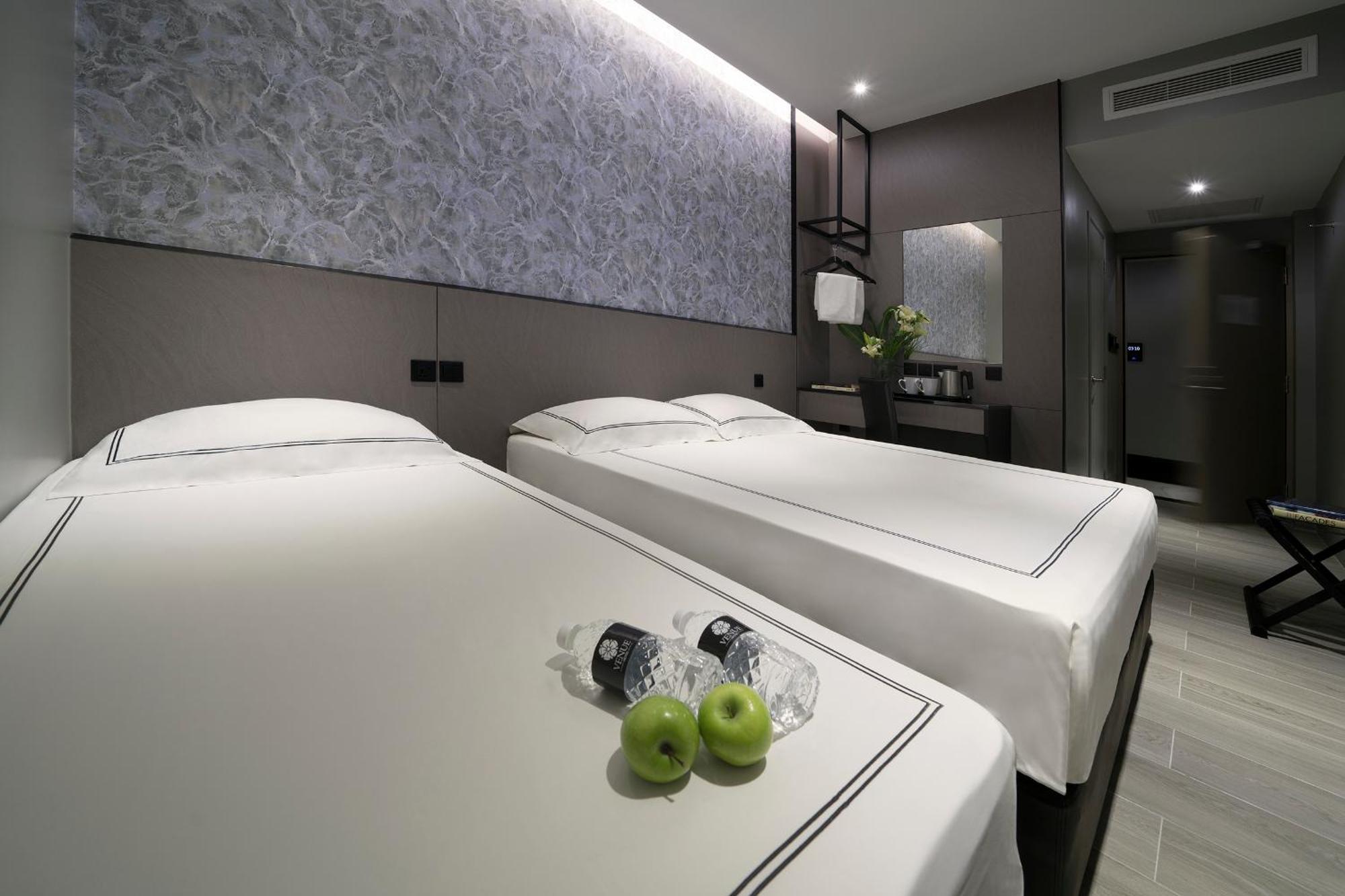Kamar Triple