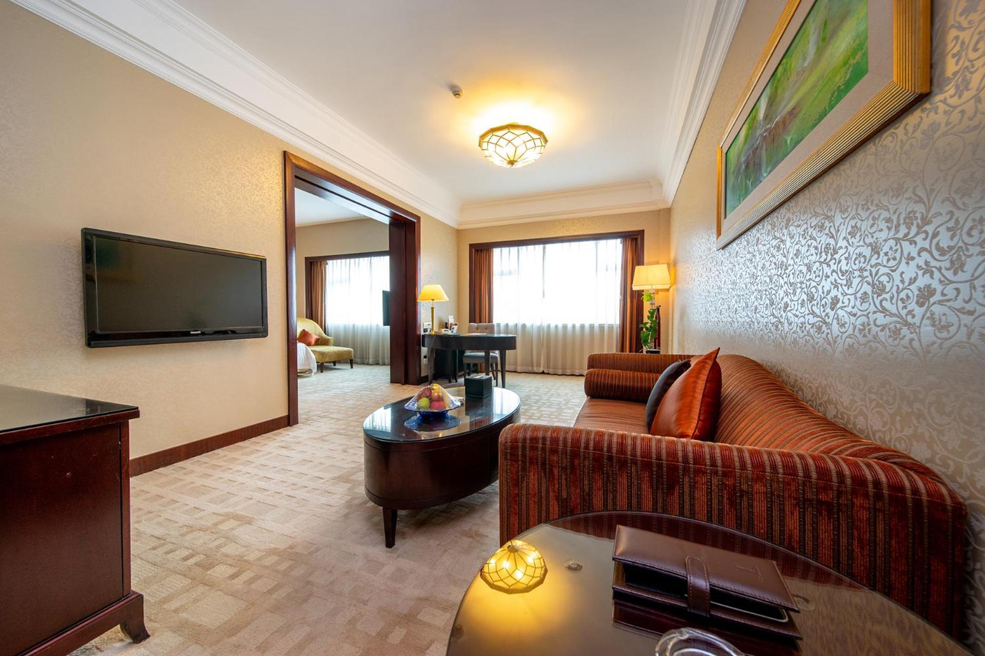 Business Suite,1212923182:JPEG