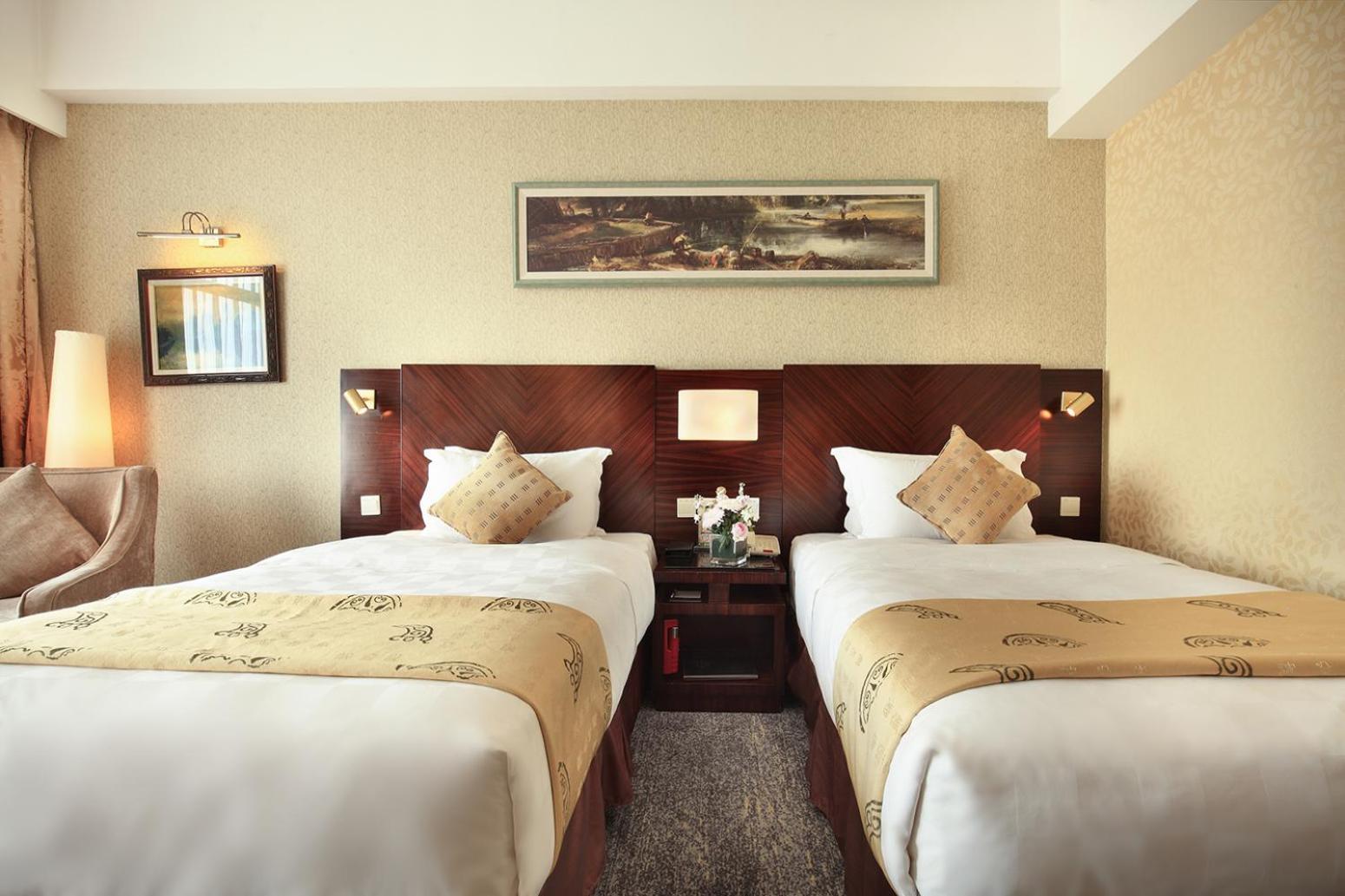 Superior Twin Room