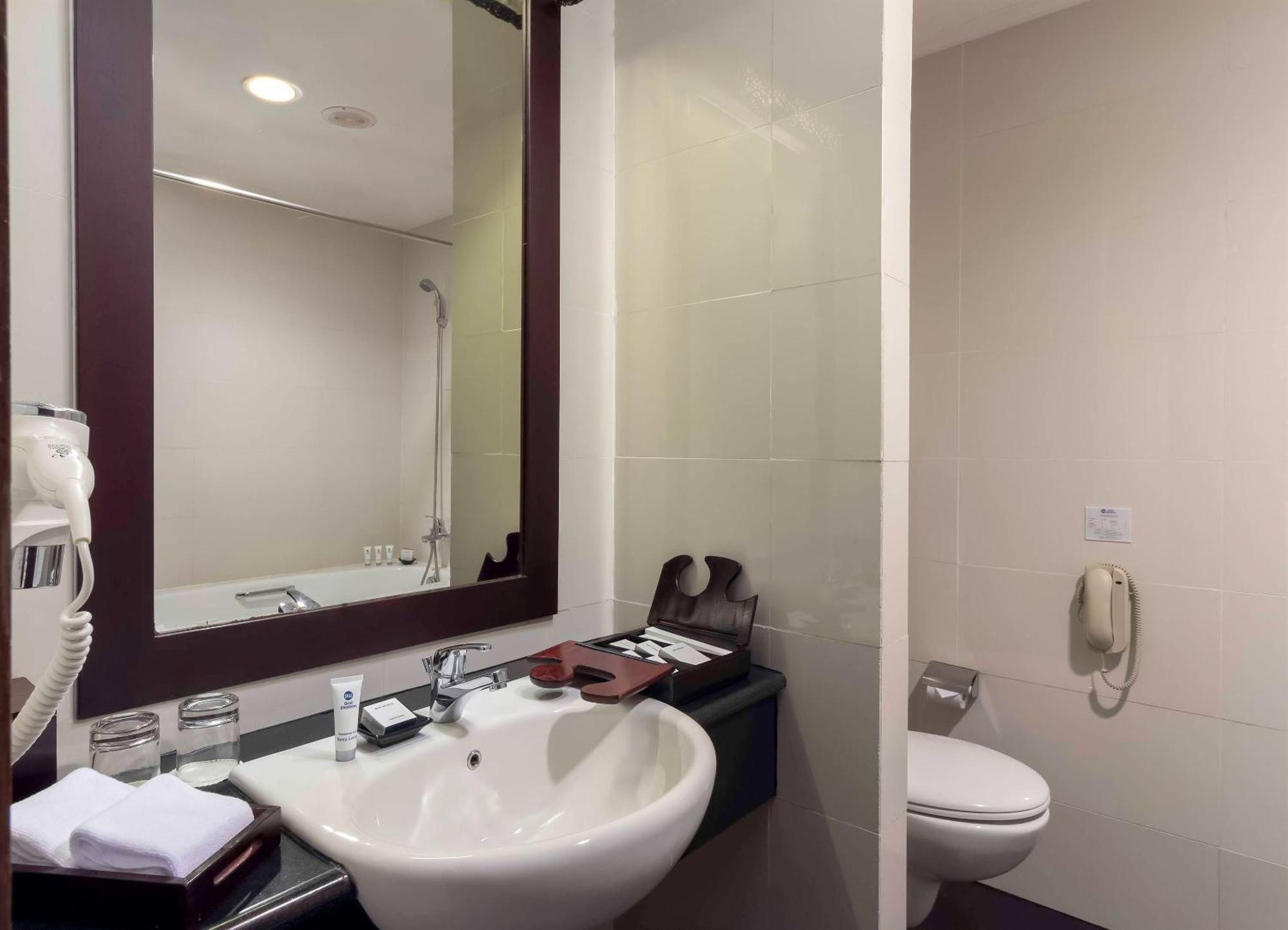 Deluxe Twin Room City View Non-Smoking,1277864515:JPEG