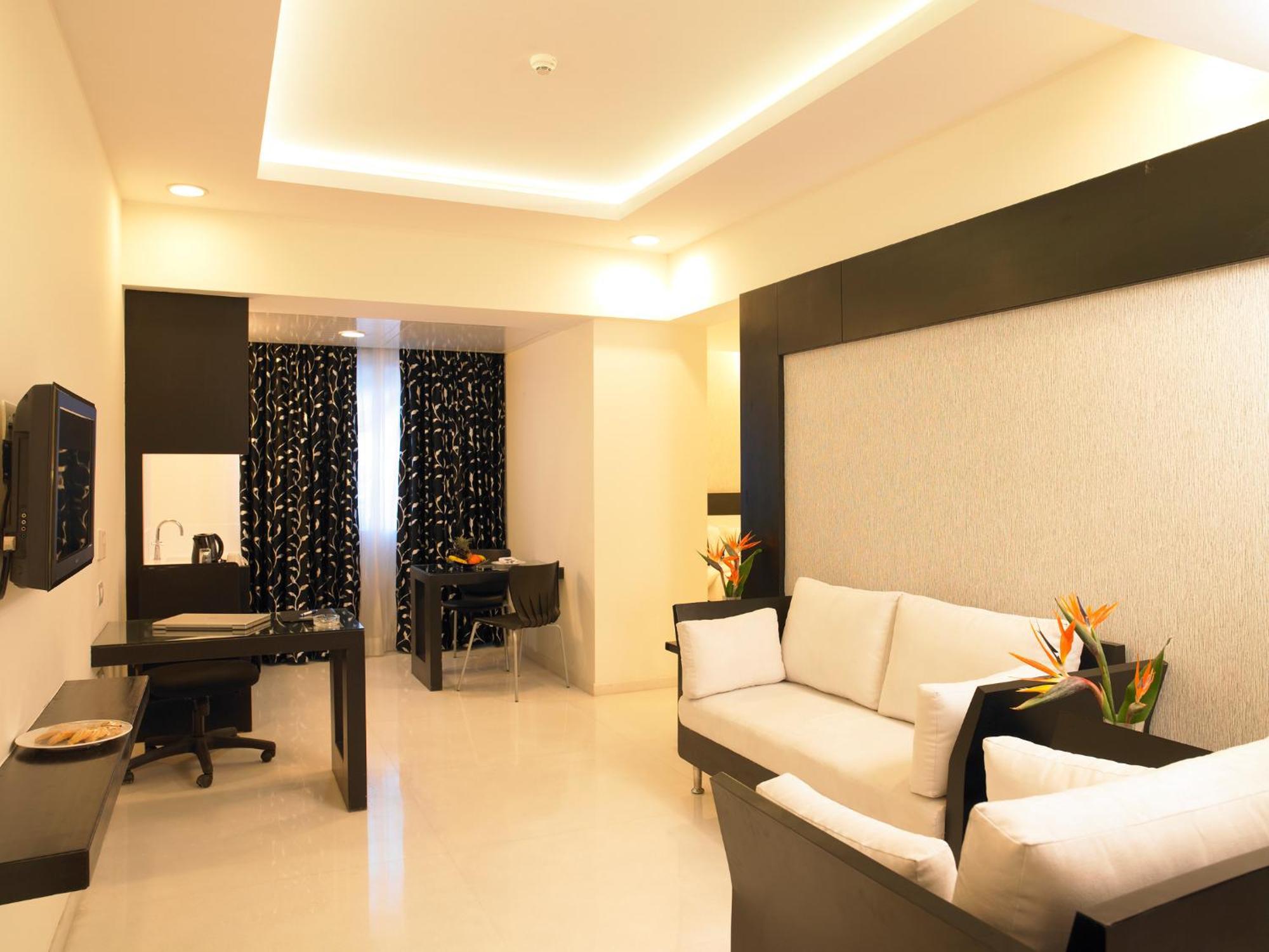 Royal Suite,1213235692:JPEG